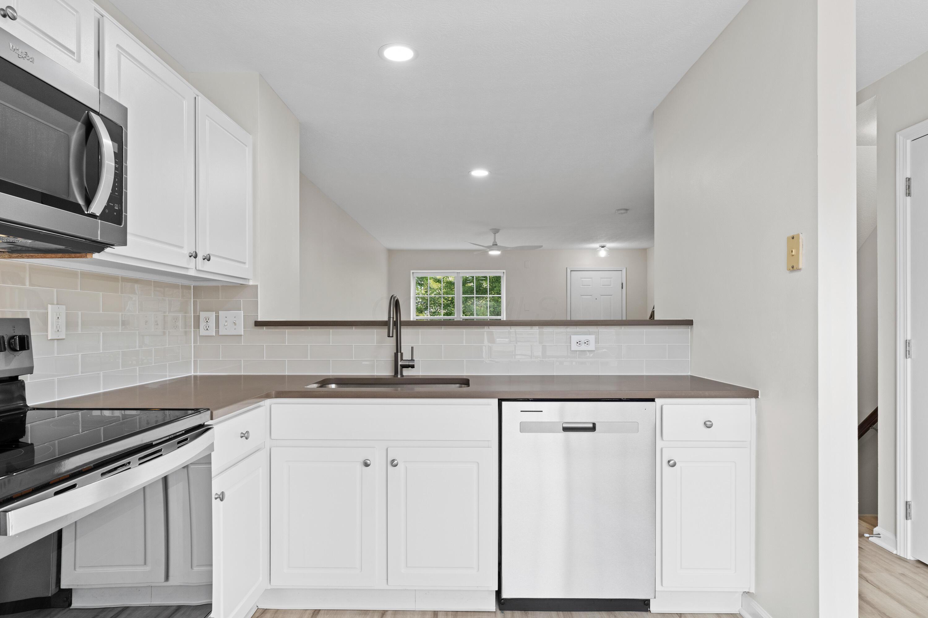 5280 Cross River Falls Boulevard, 33 Property Photo 10