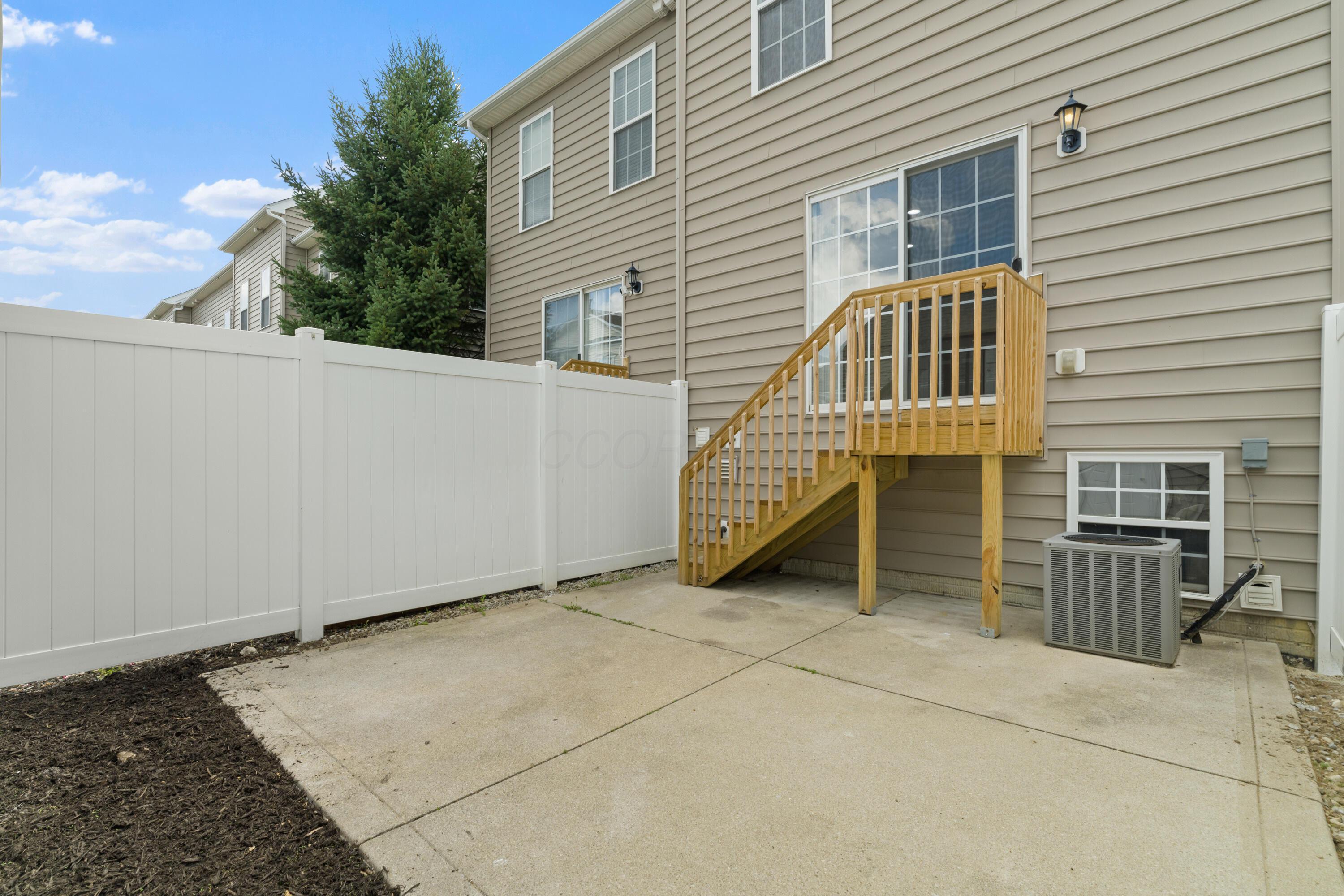 5280 Cross River Falls Boulevard, 33 Property Photo 14