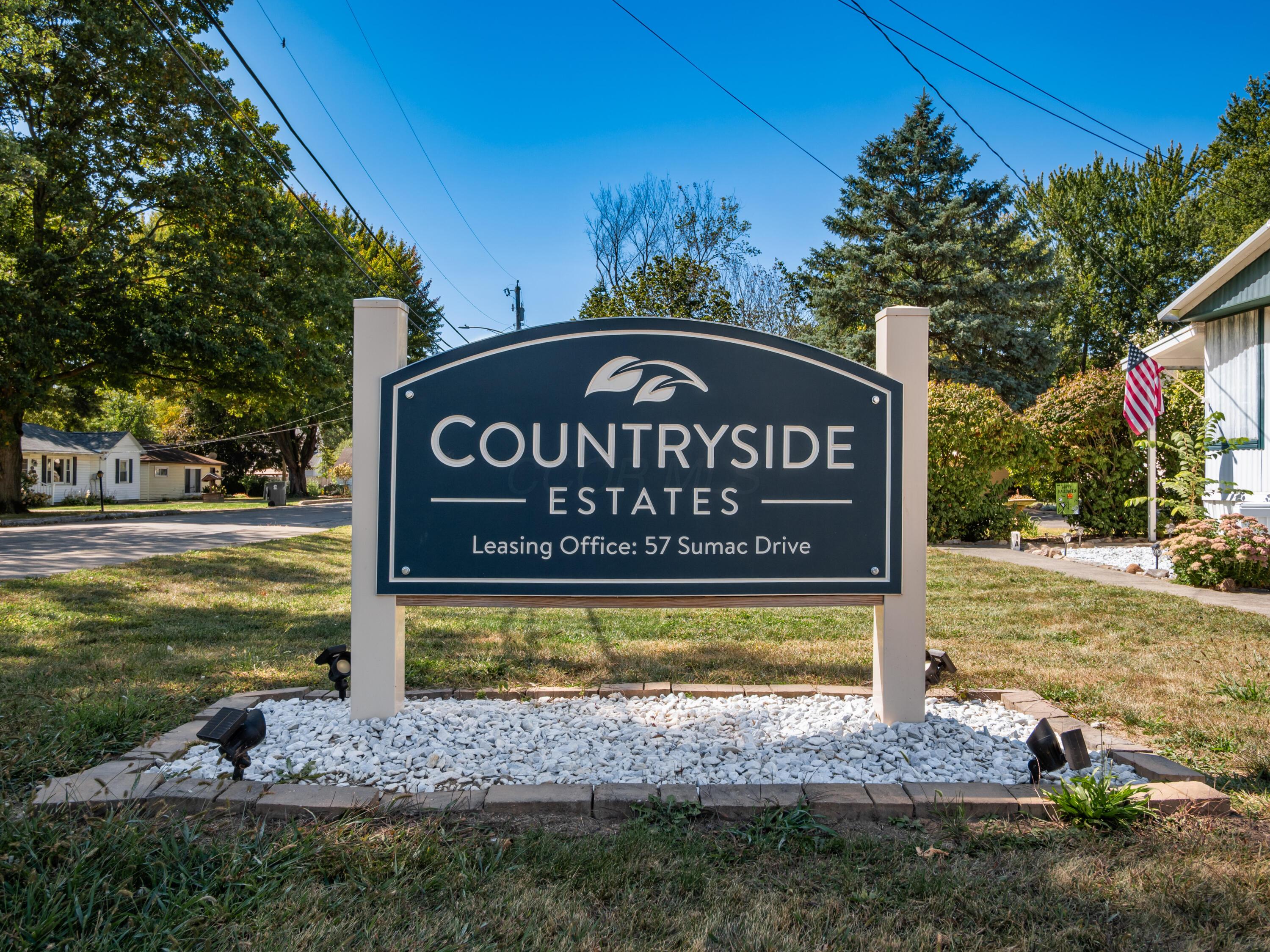 569 E 10th St, 1a Property Photo 1