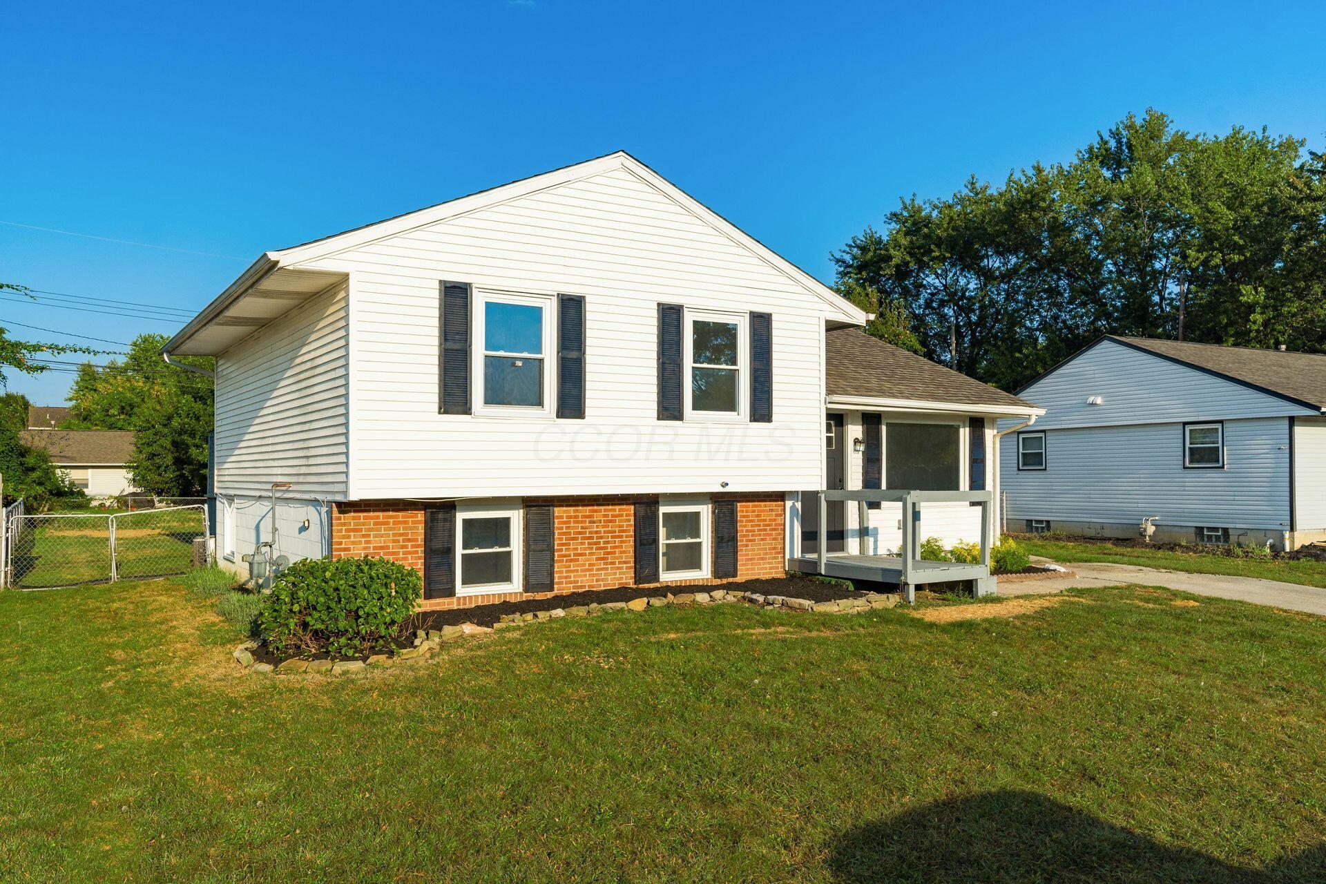 2731 Gatewood Road Property Photo 2