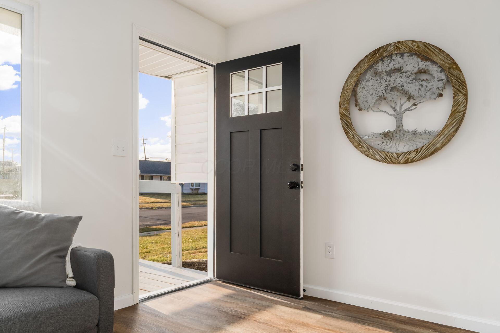 2731 Gatewood Road Property Photo 3