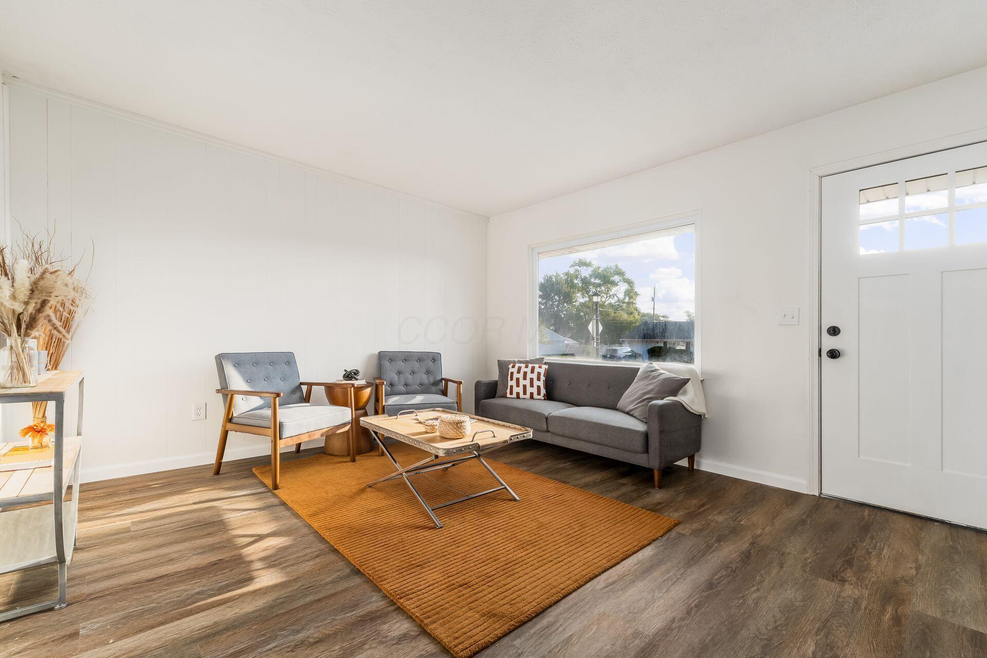 2731 Gatewood Road Property Photo 5