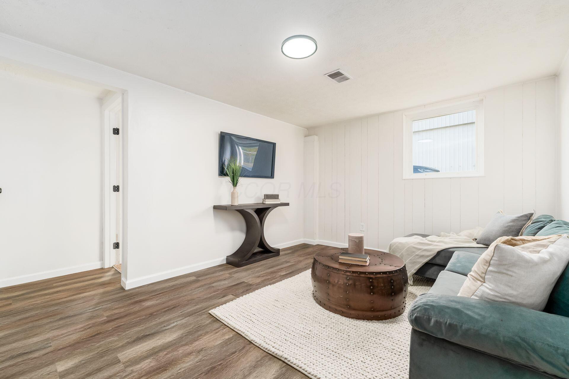 2731 Gatewood Road Property Photo 13