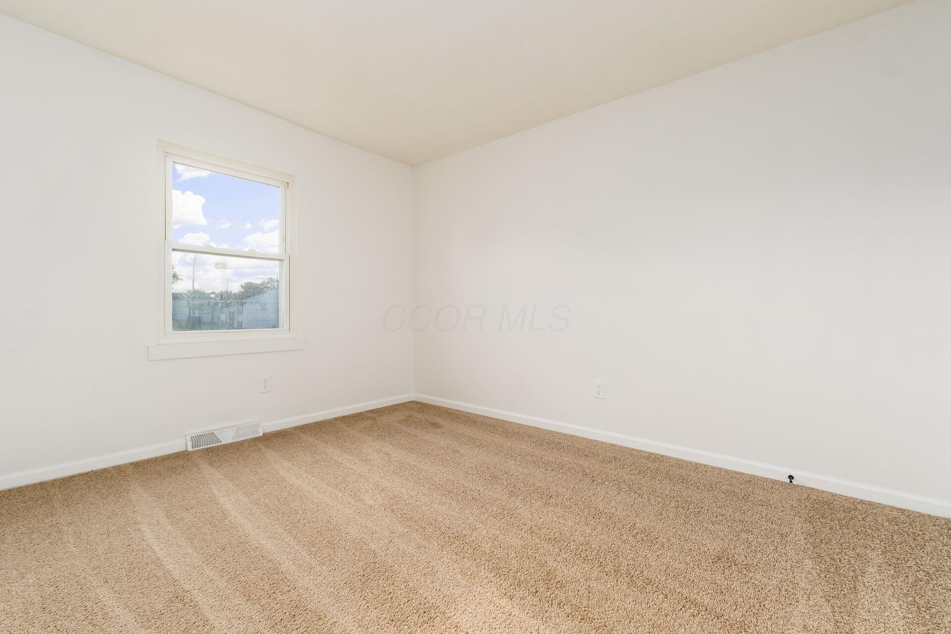 2731 Gatewood Road Property Photo 21