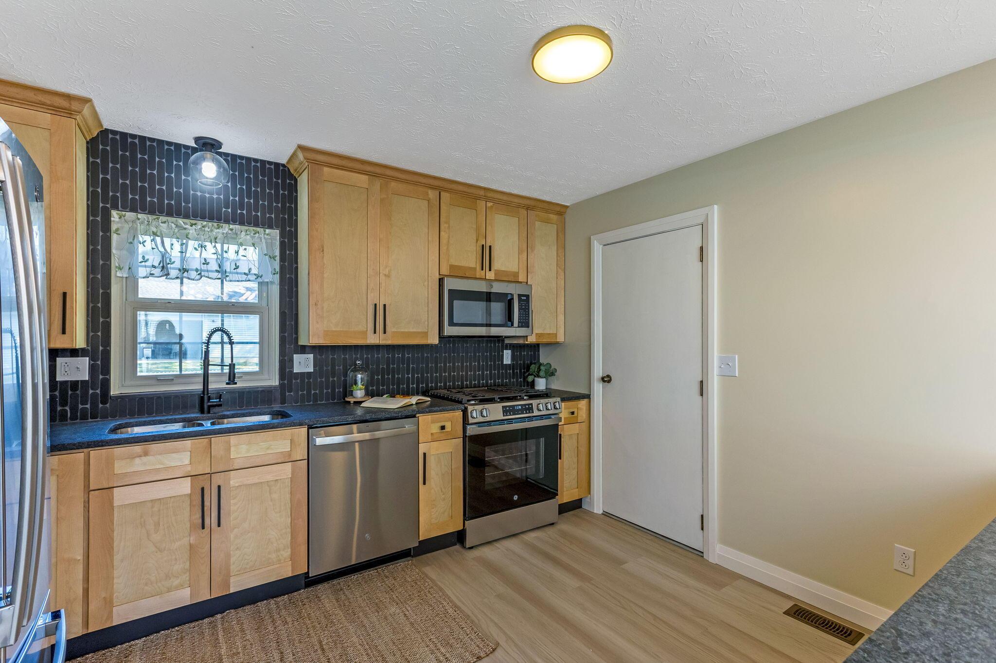 338 Chesterville Drive Property Photo 9