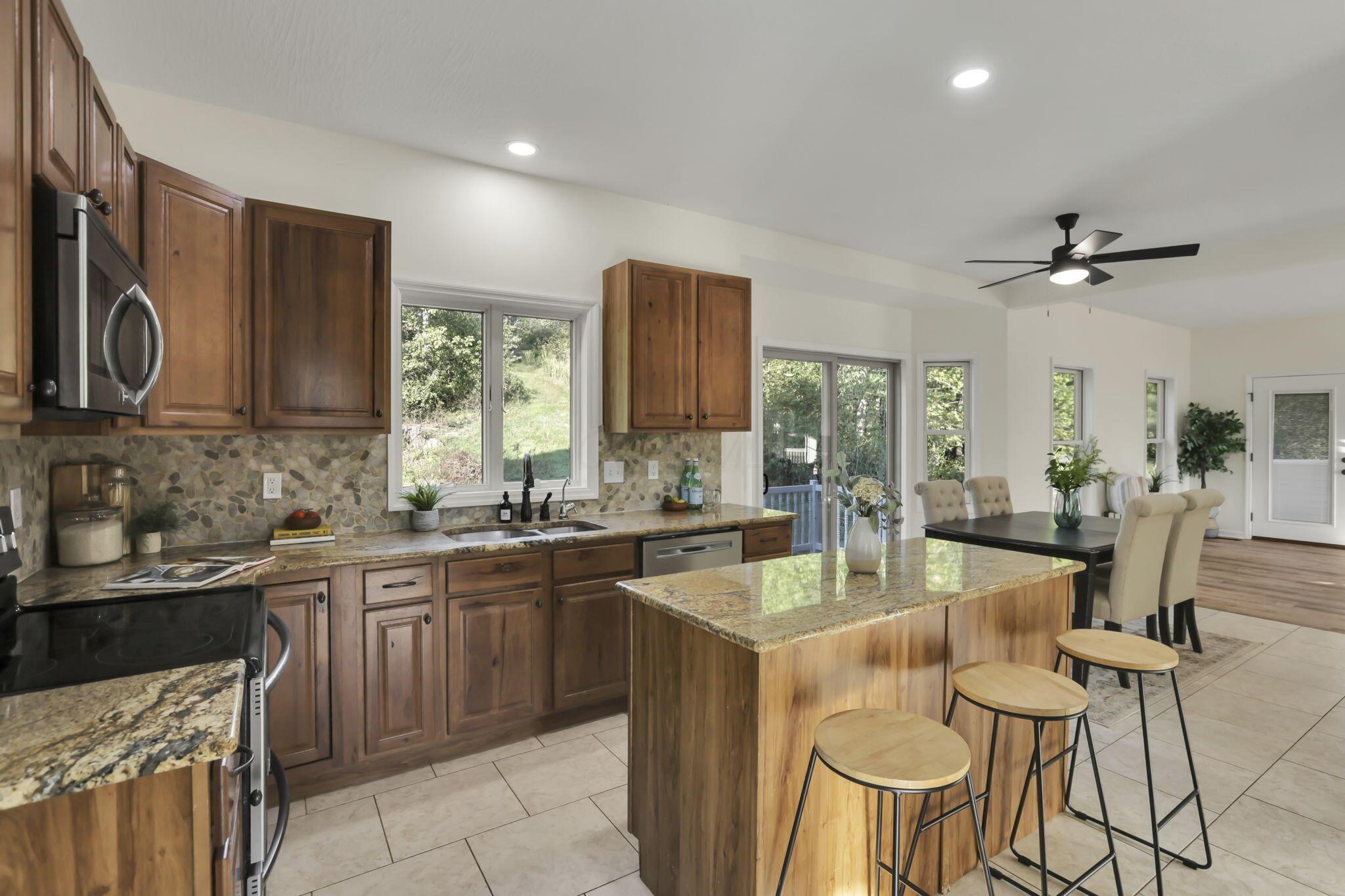 18522 Krafter Road Property Photo 24