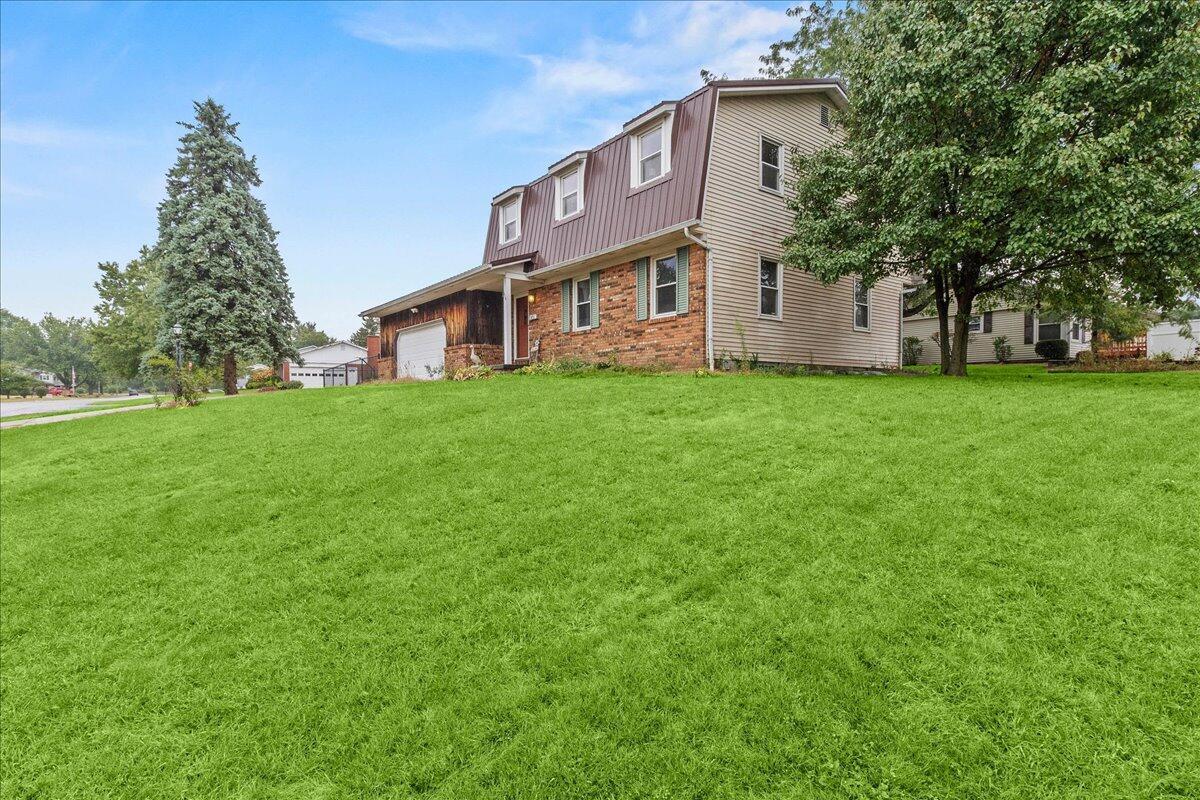 516 Hilltop Drive Property Photo 2