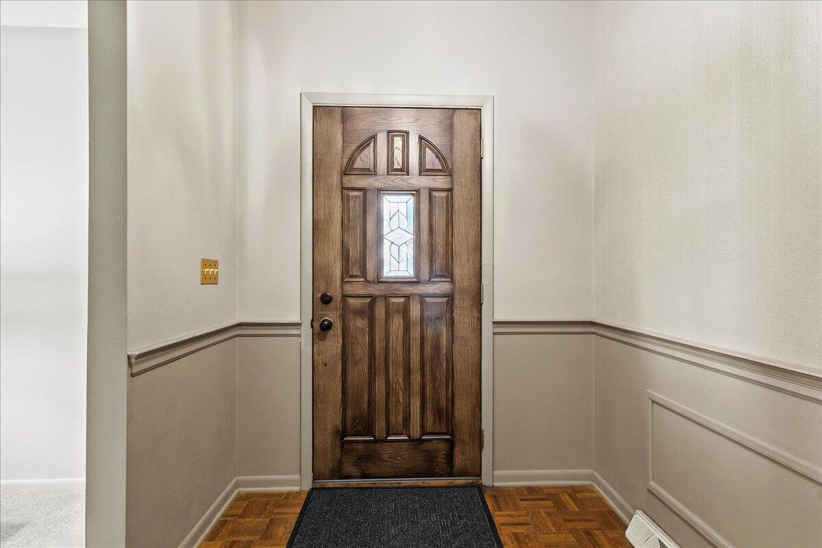 516 Hilltop Drive Property Photo 4