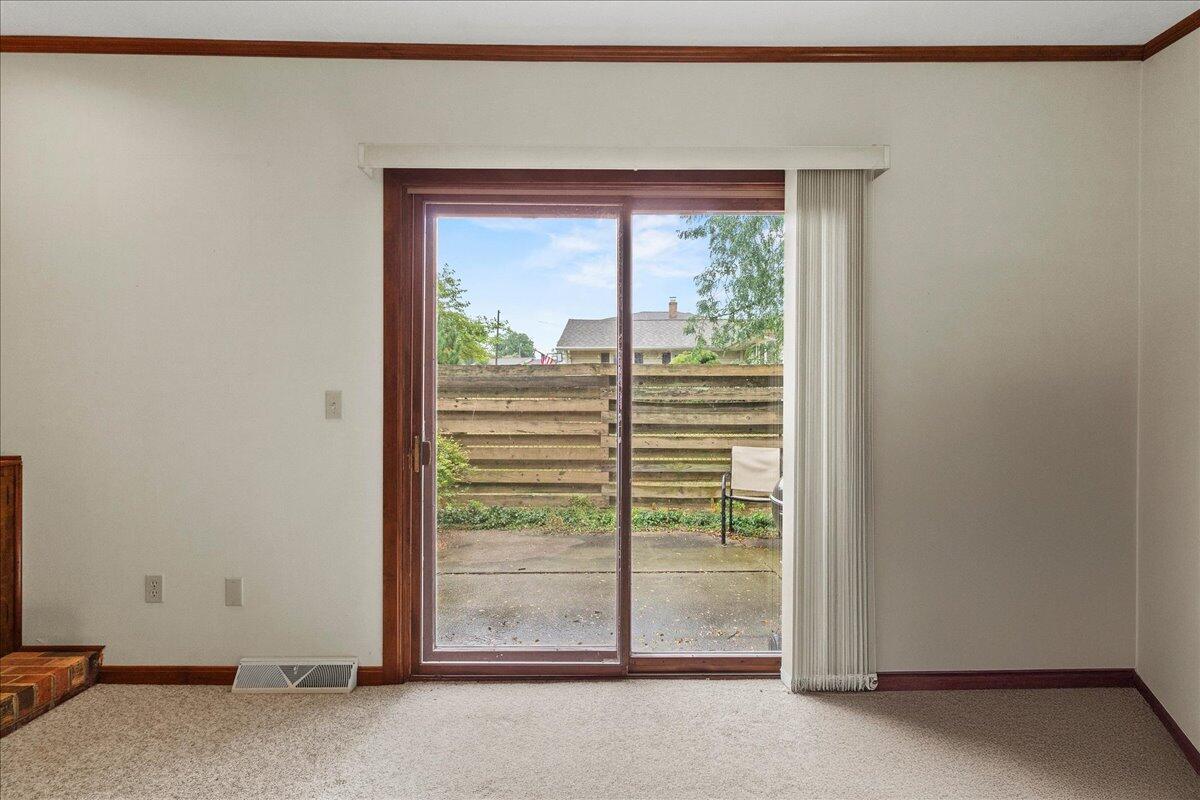 516 Hilltop Drive Property Photo 22