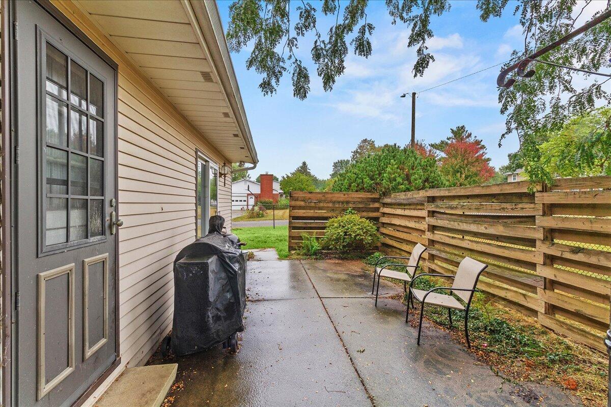 516 Hilltop Drive Property Photo 31