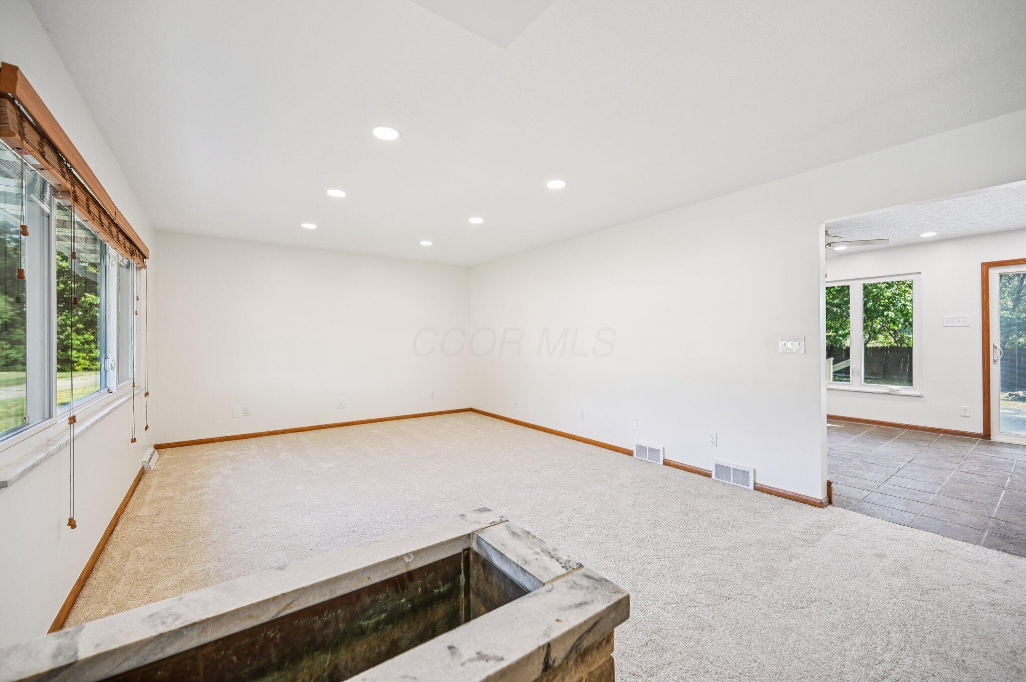 11608 Meadow Avenue Property Photo 3