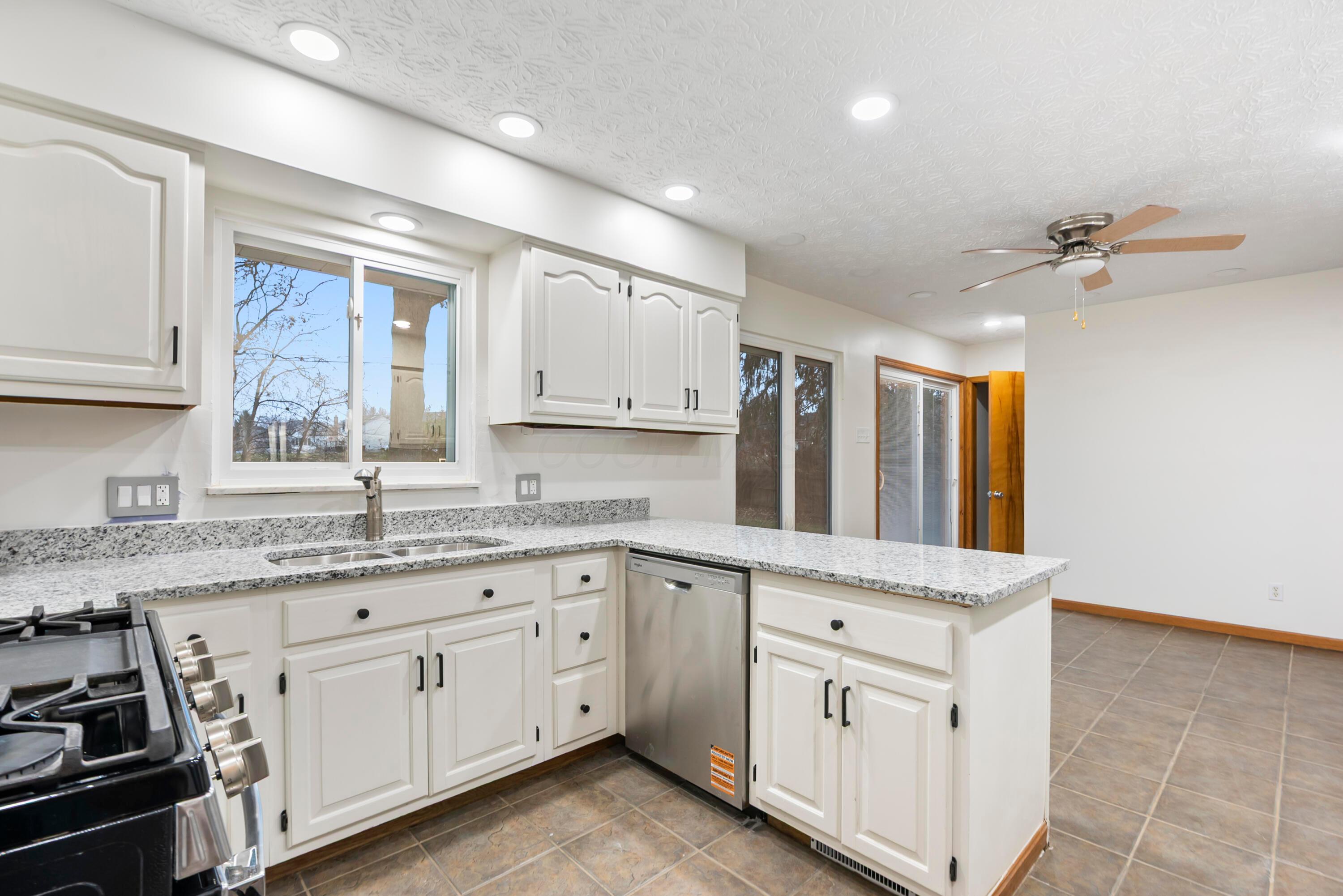 11608 Meadow Avenue Property Photo 13