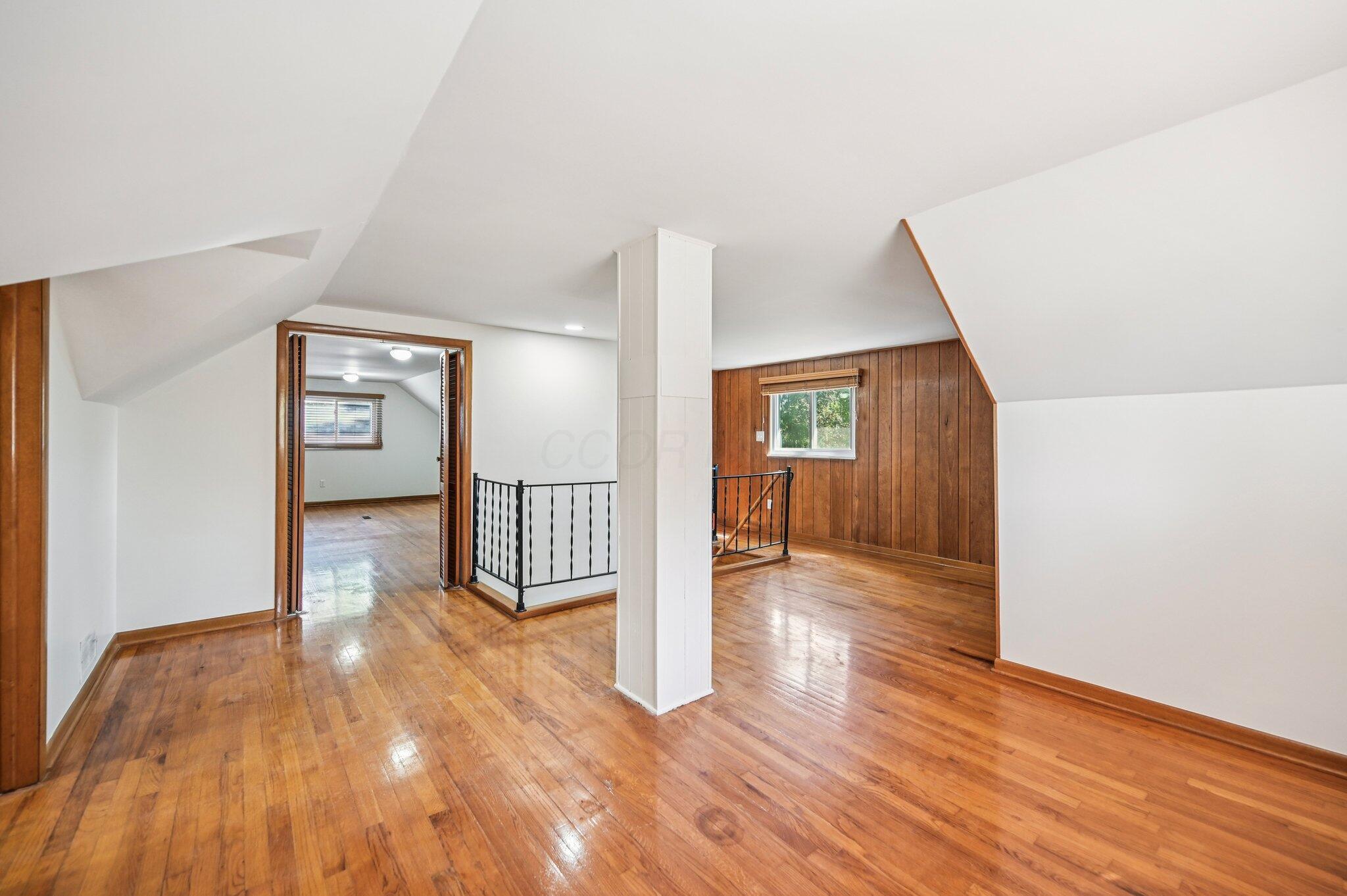 11608 Meadow Avenue Property Photo 21