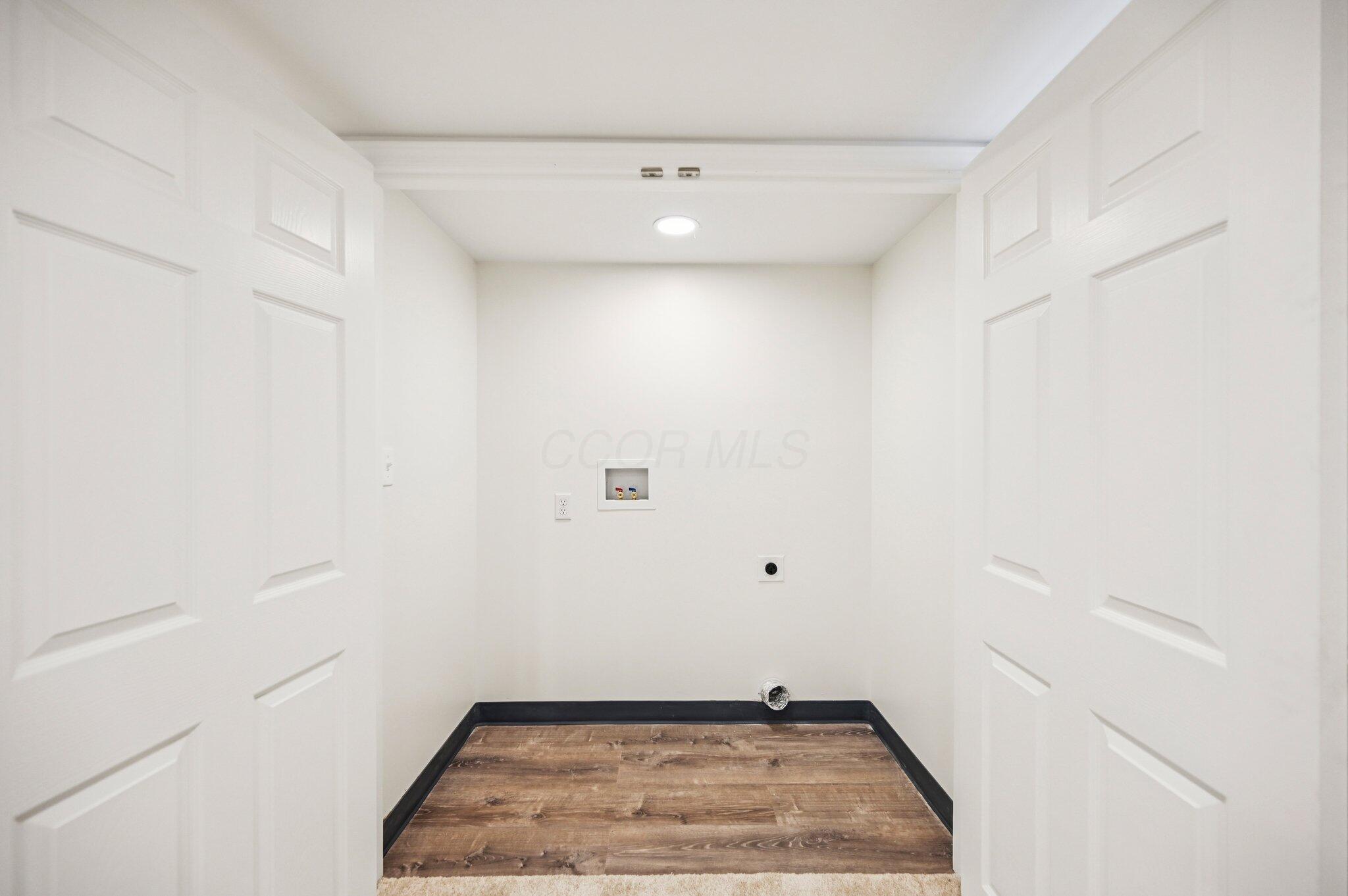 11608 Meadow Avenue Property Photo 28