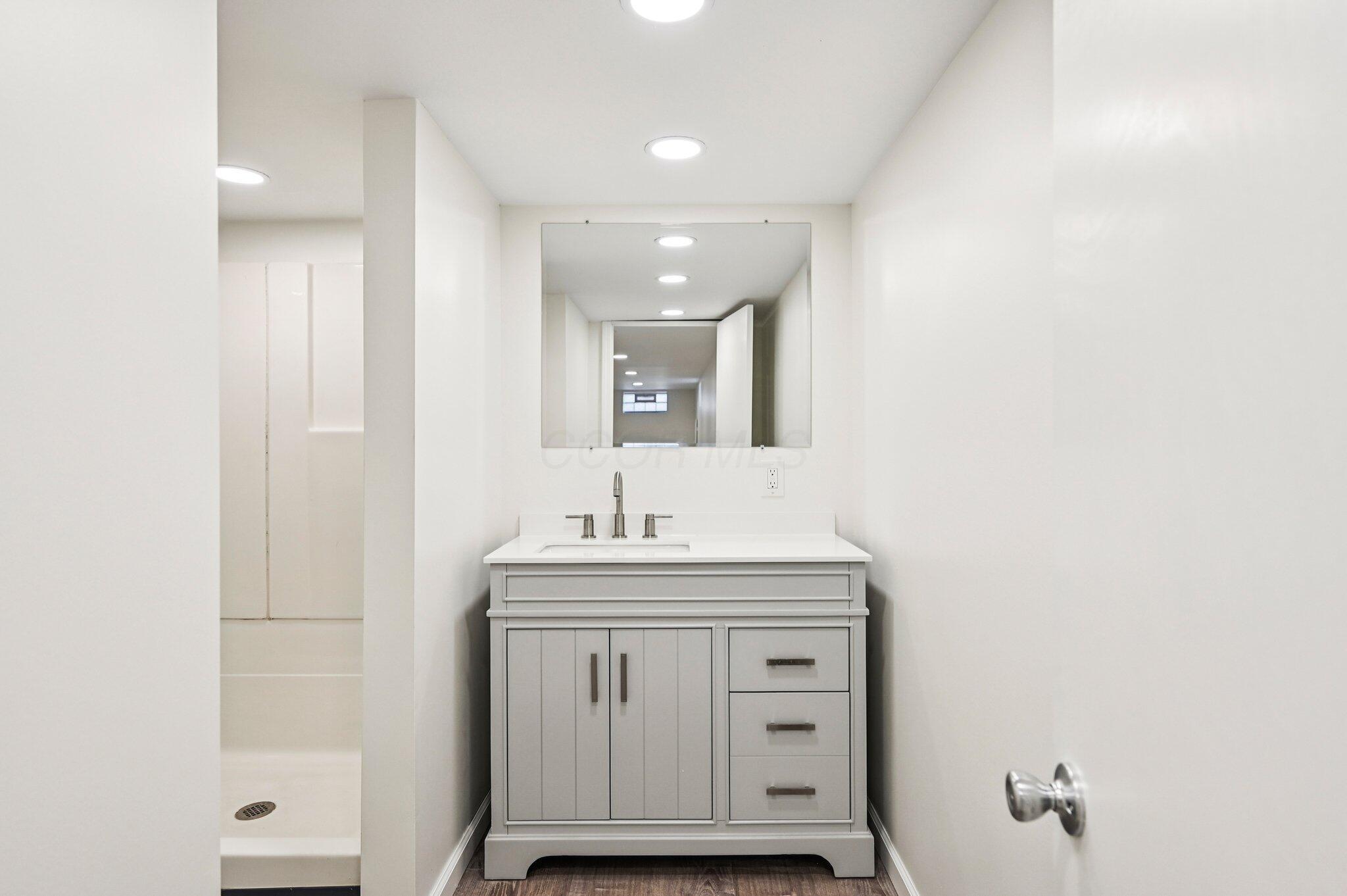 11608 Meadow Avenue Property Photo 30