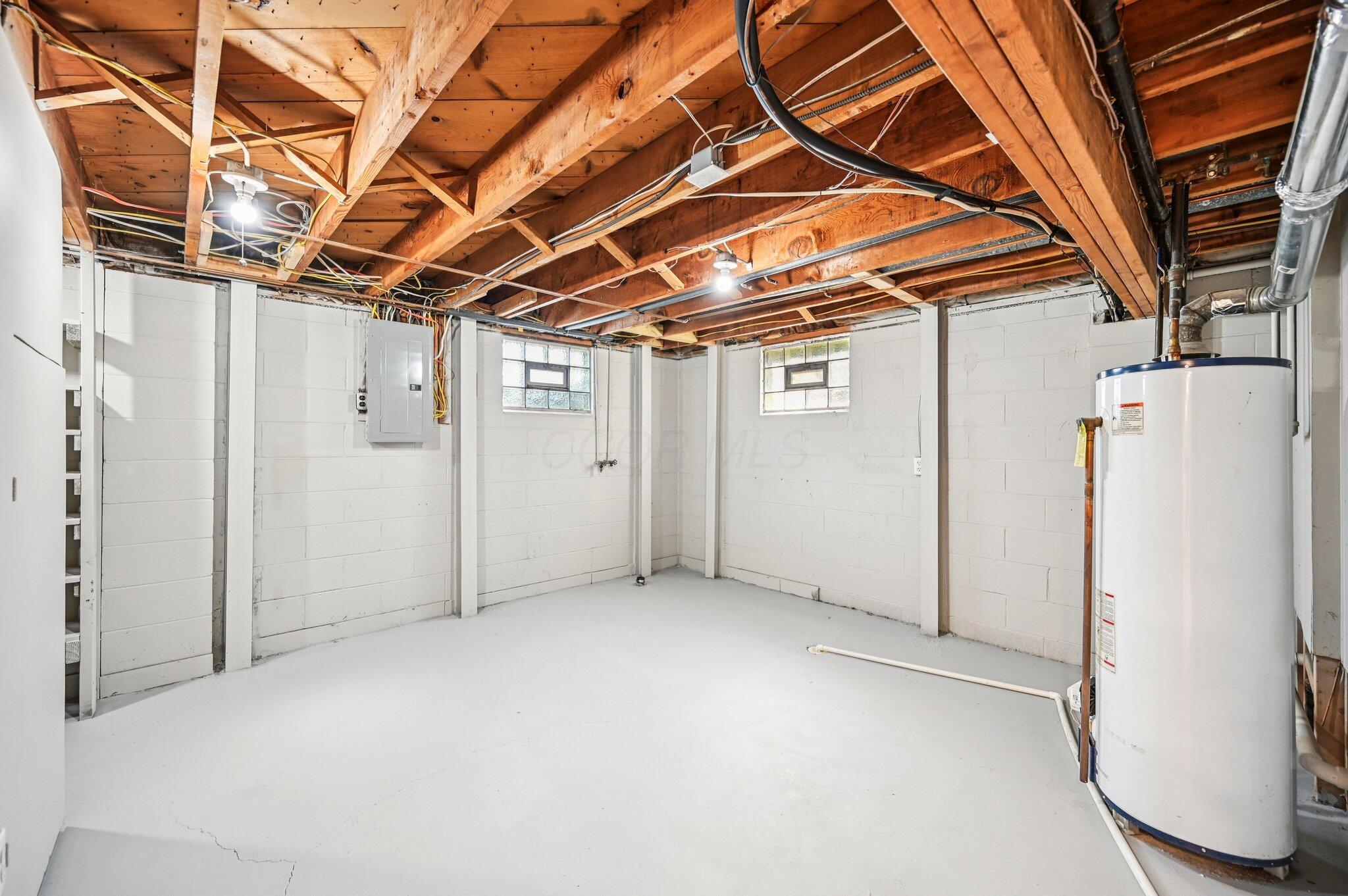 11608 Meadow Avenue Property Photo 32