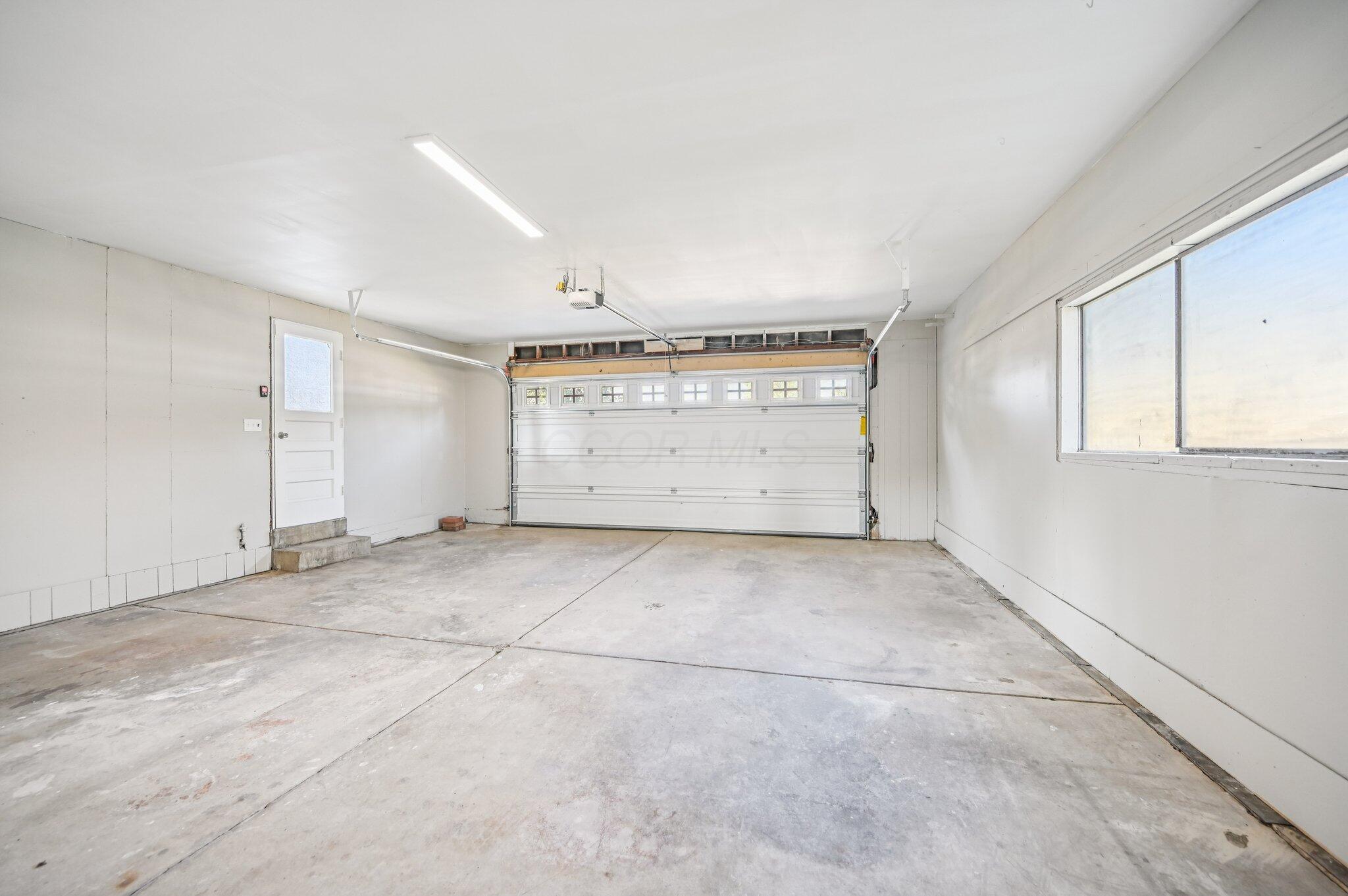 11608 Meadow Avenue Property Photo 34