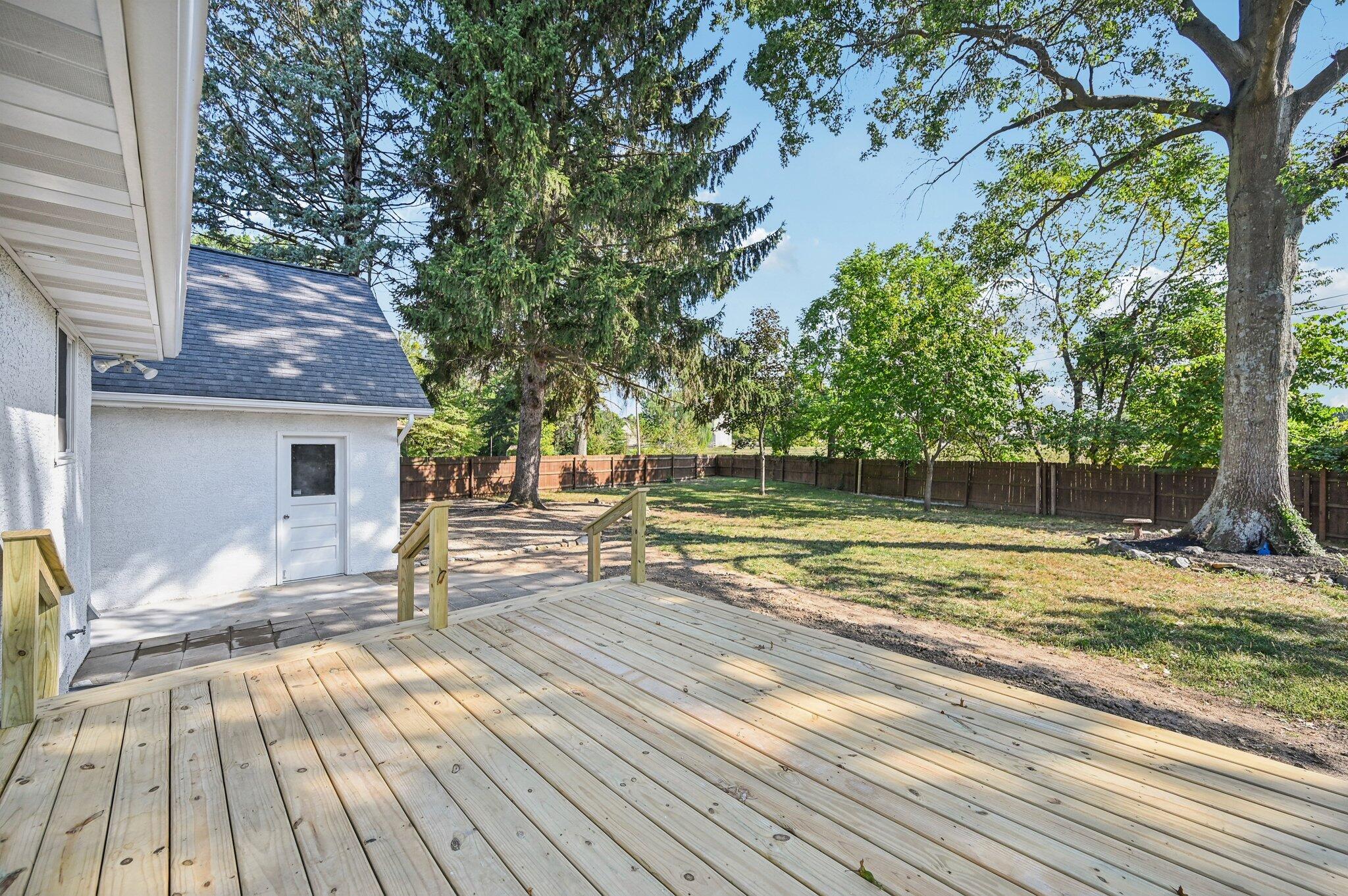 11608 Meadow Avenue Property Photo 39