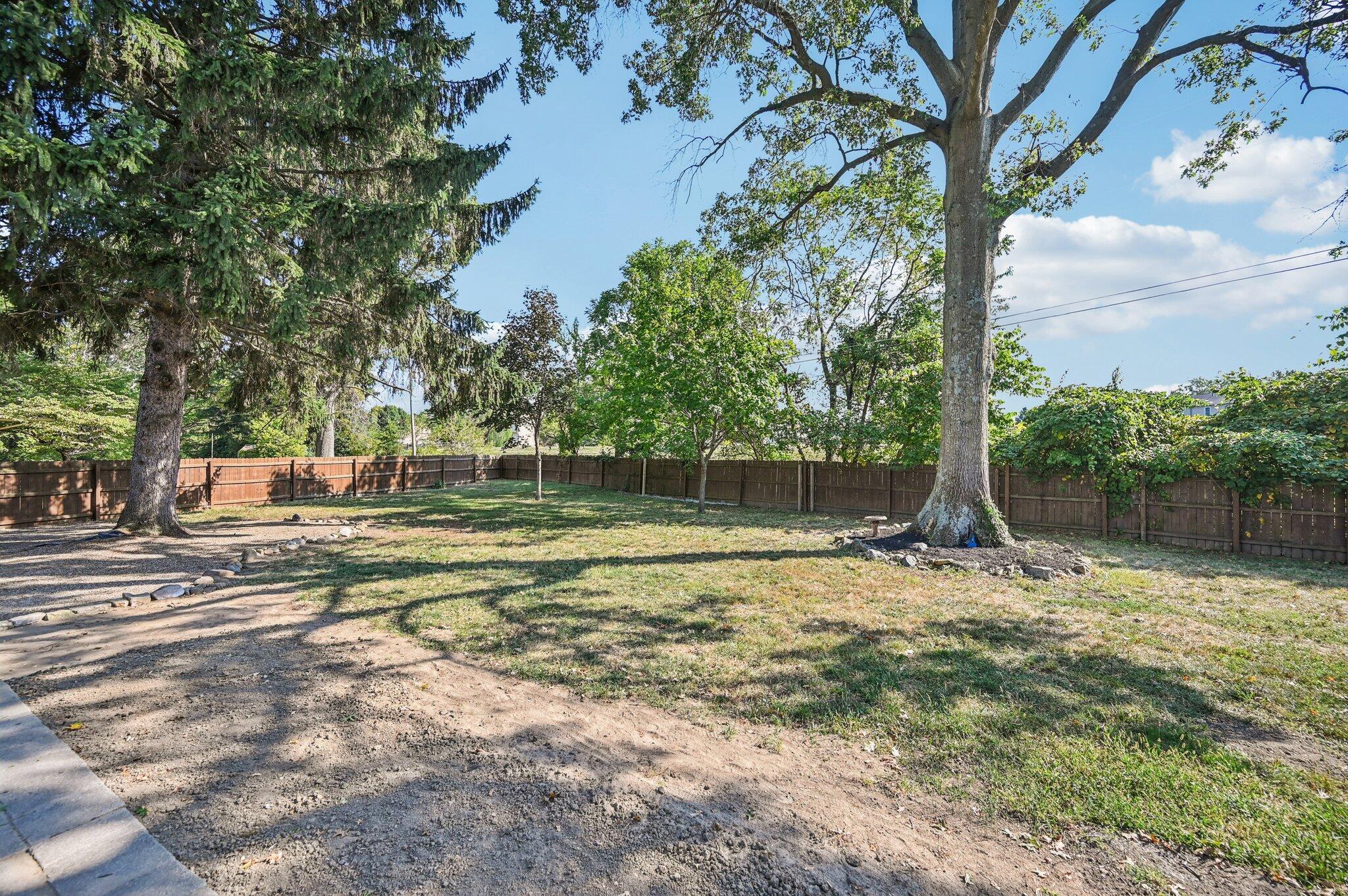 11608 Meadow Avenue Property Photo 40