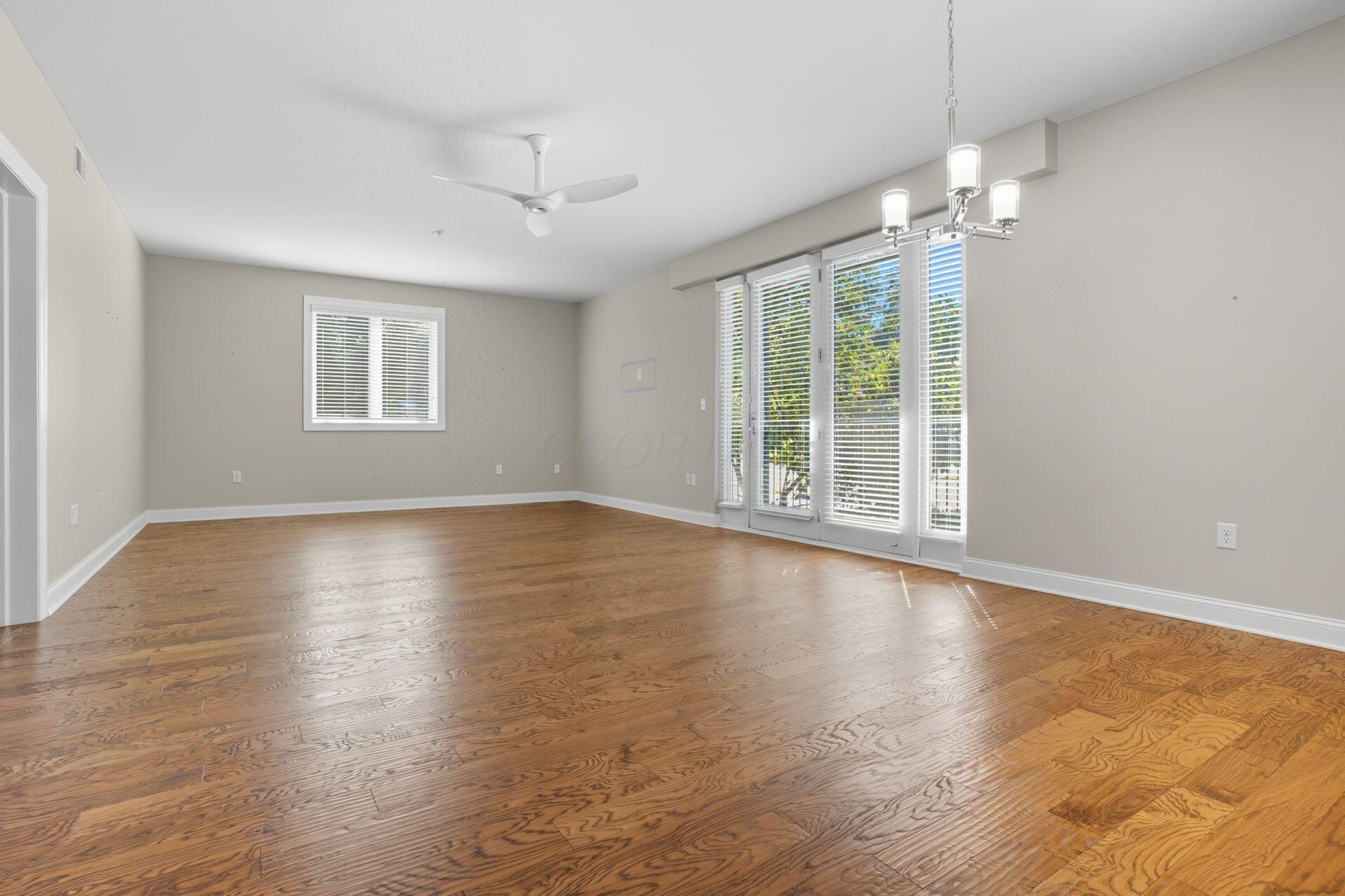 10 E Weber Road, 205 Property Photo 8