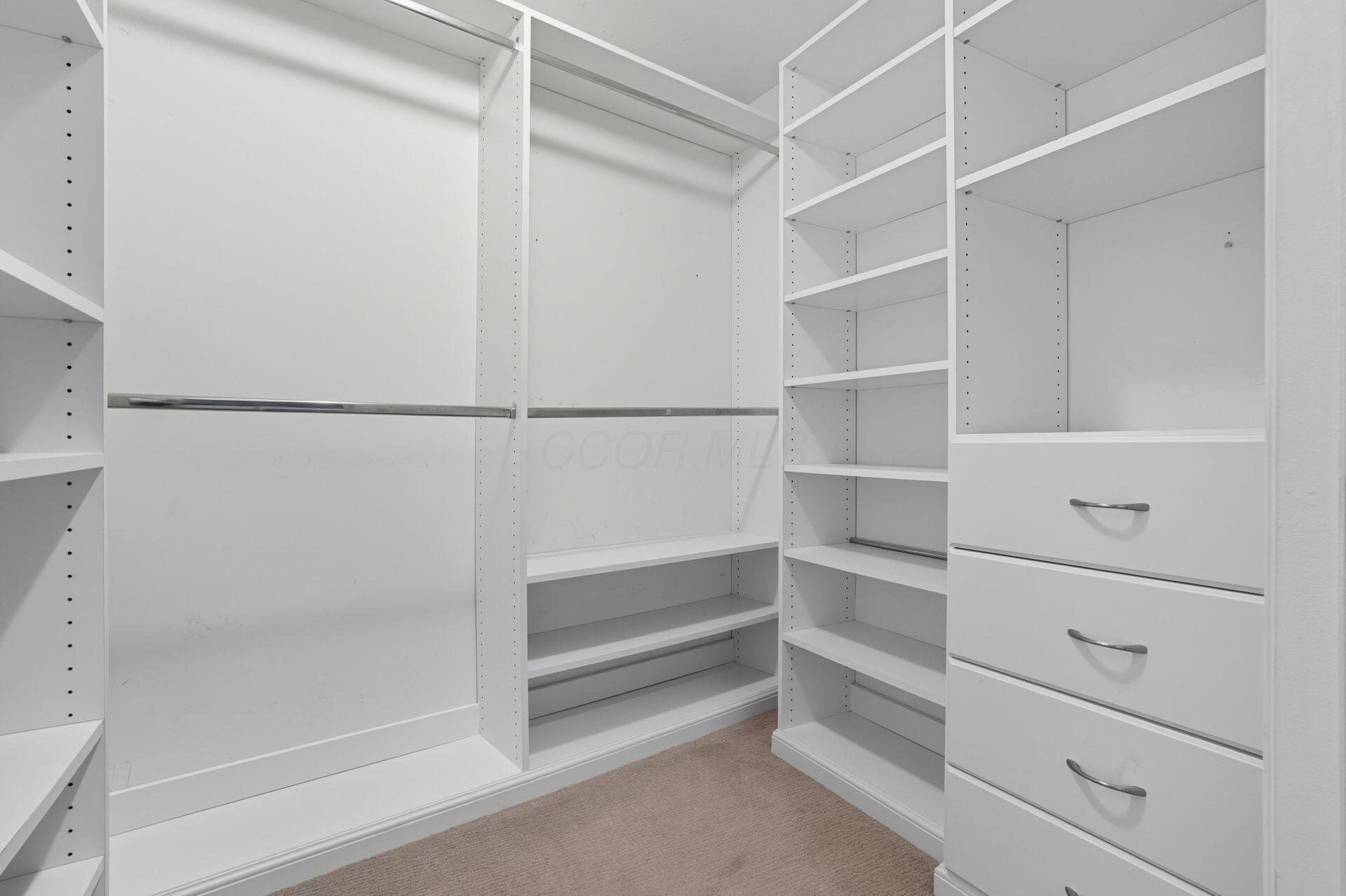 10 E Weber Road, 205 Property Photo 20