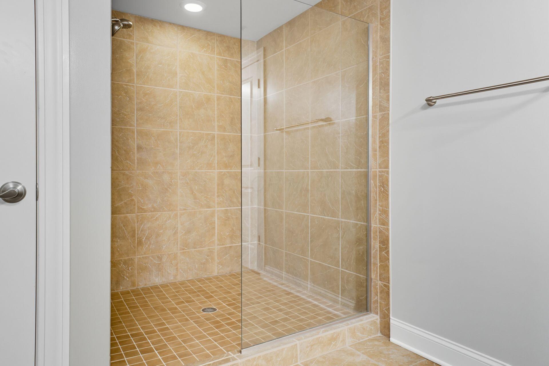 10 E Weber Road, 205 Property Photo 23