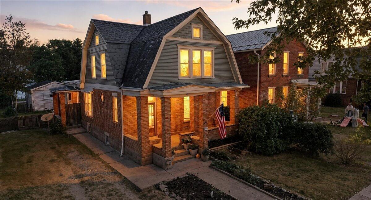 907 W High Street Property Photo 1