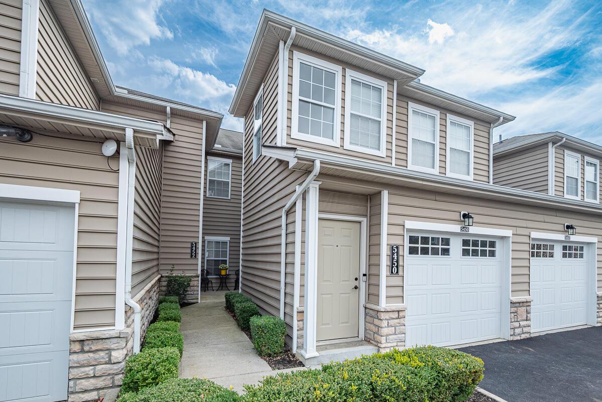 5450 Nottinghamshire Lane Property Photo 1