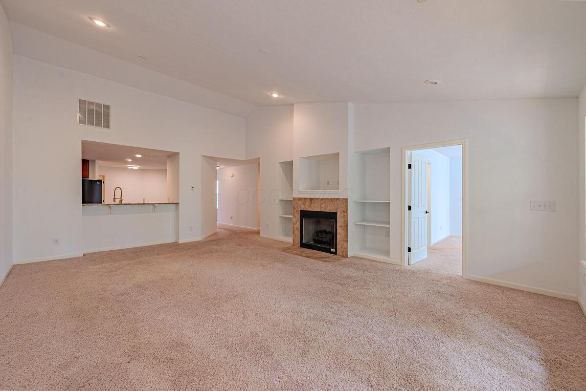 5450 Nottinghamshire Lane Property Photo 11