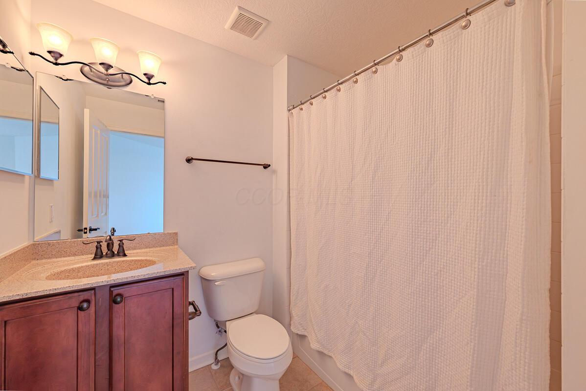 5450 Nottinghamshire Lane Property Photo 16