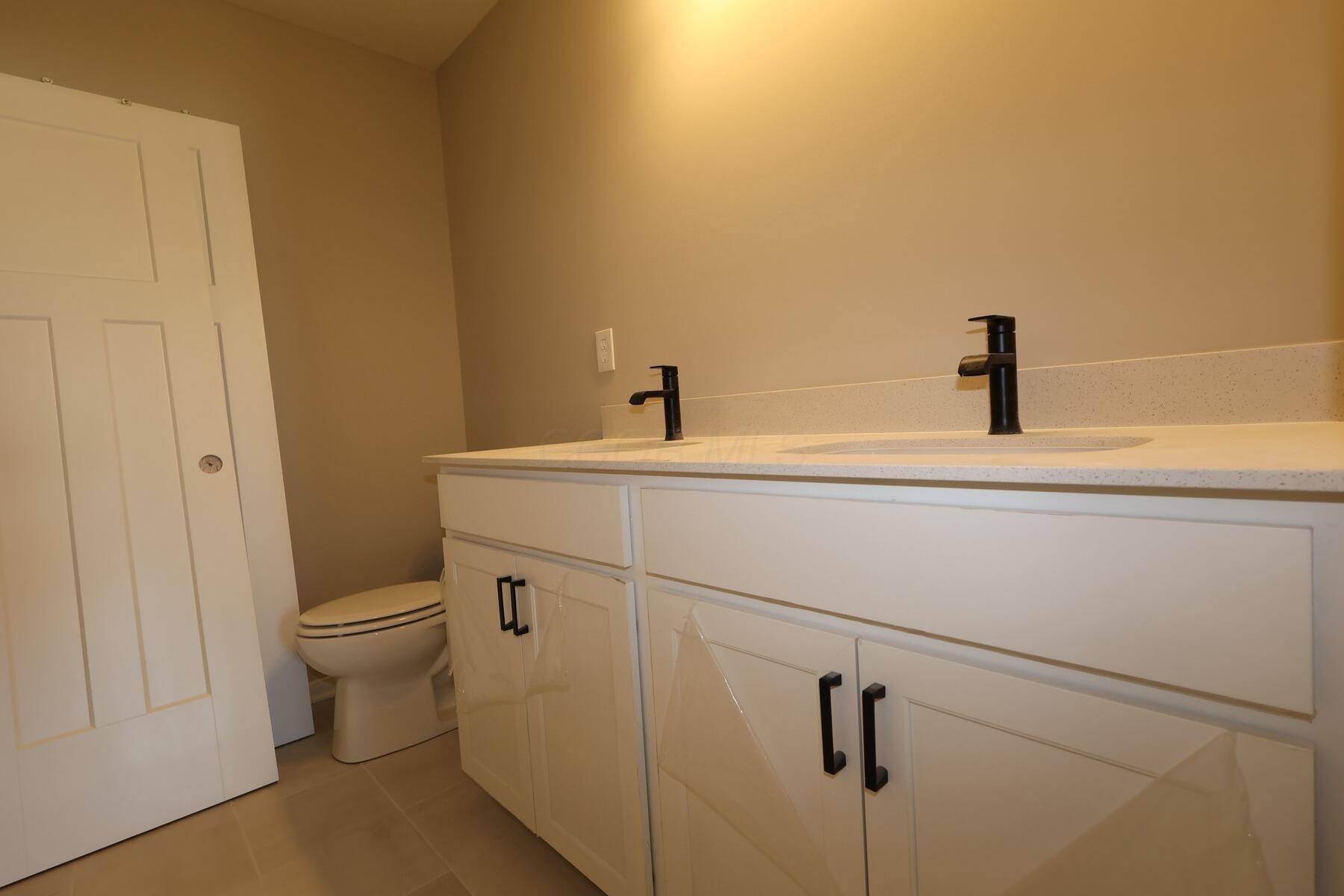 2702 Drycreek Court Property Photo 11