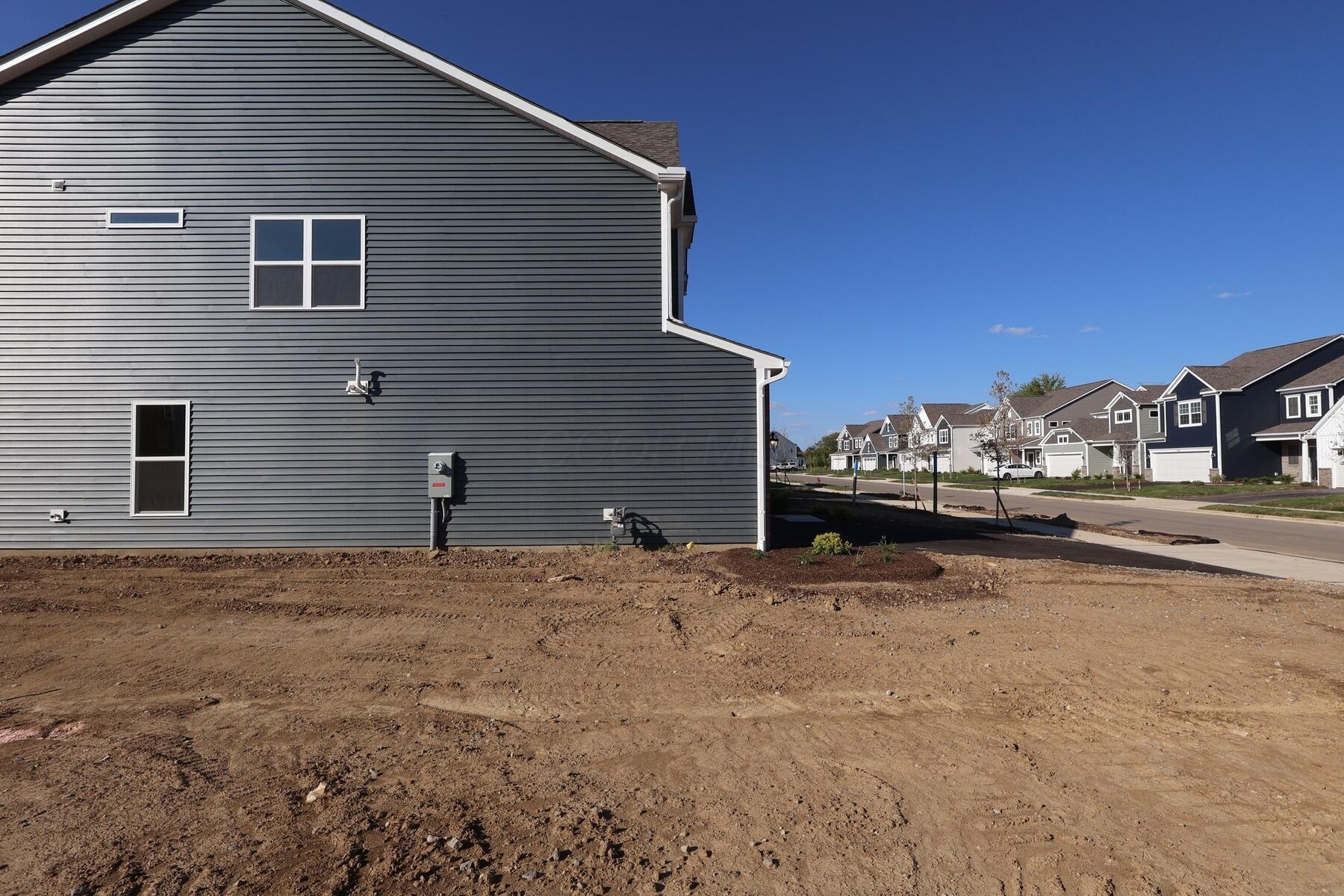 2702 Drycreek Court Property Photo 14