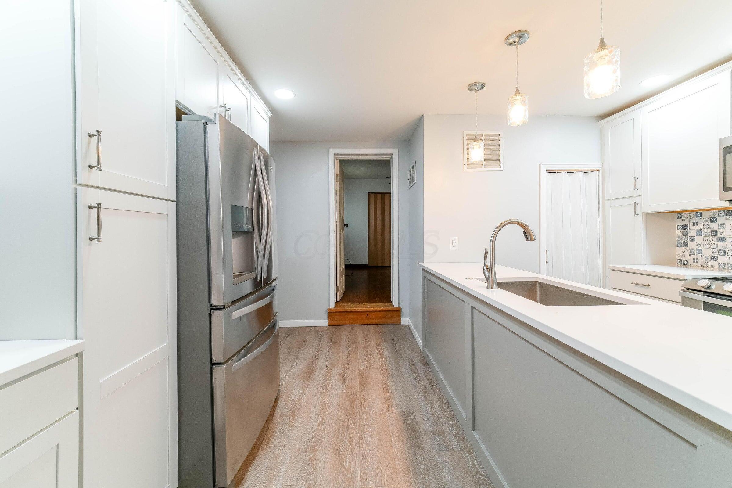 206 Main Street Property Photo 4