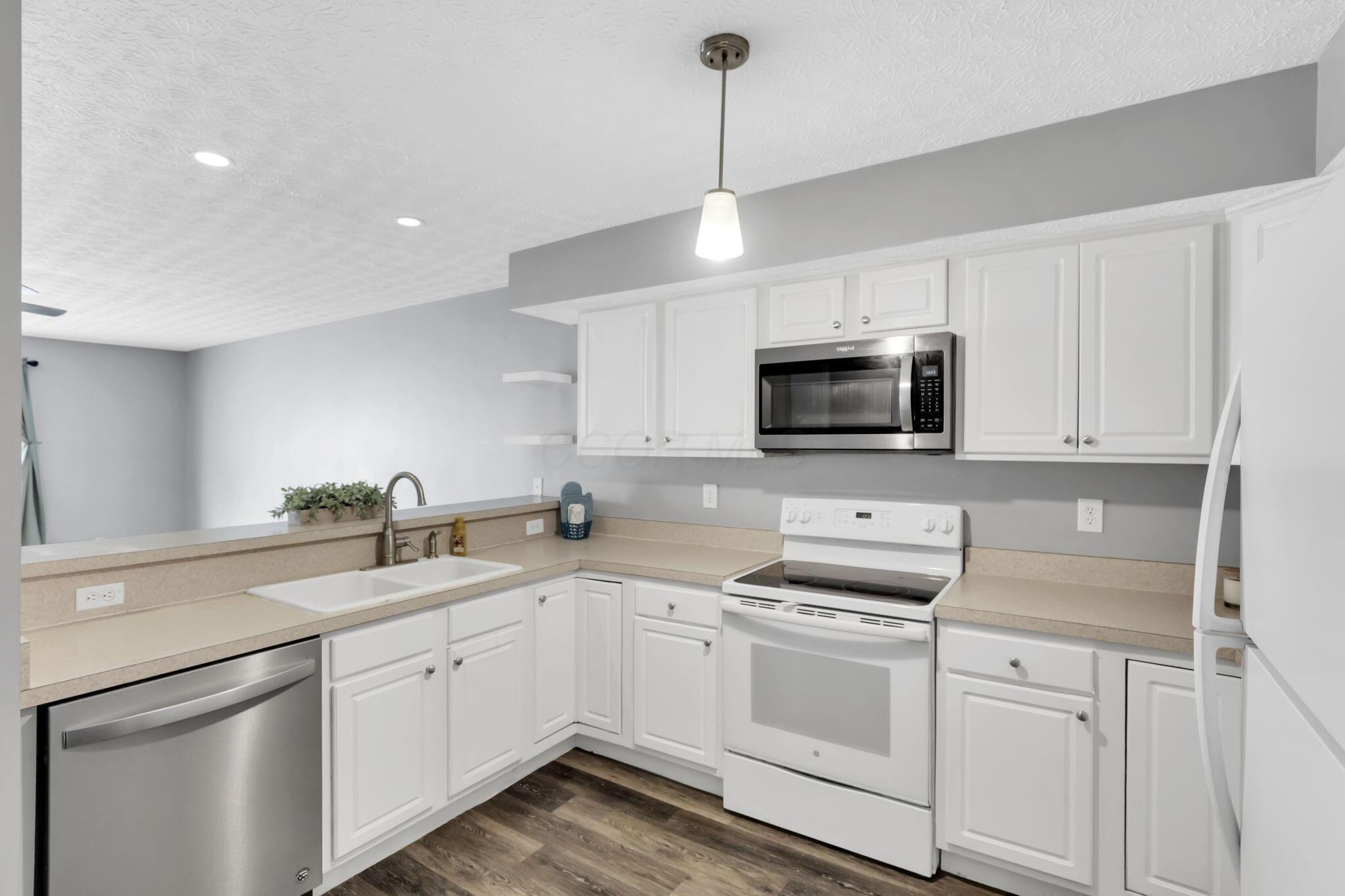 5206 Novelty Avenue Property Photo 12