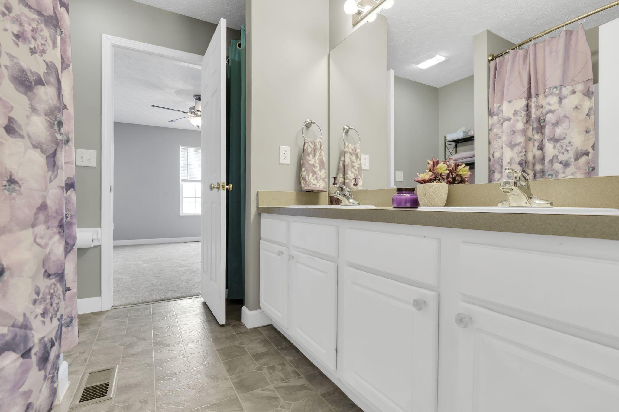 5206 Novelty Avenue Property Photo 18