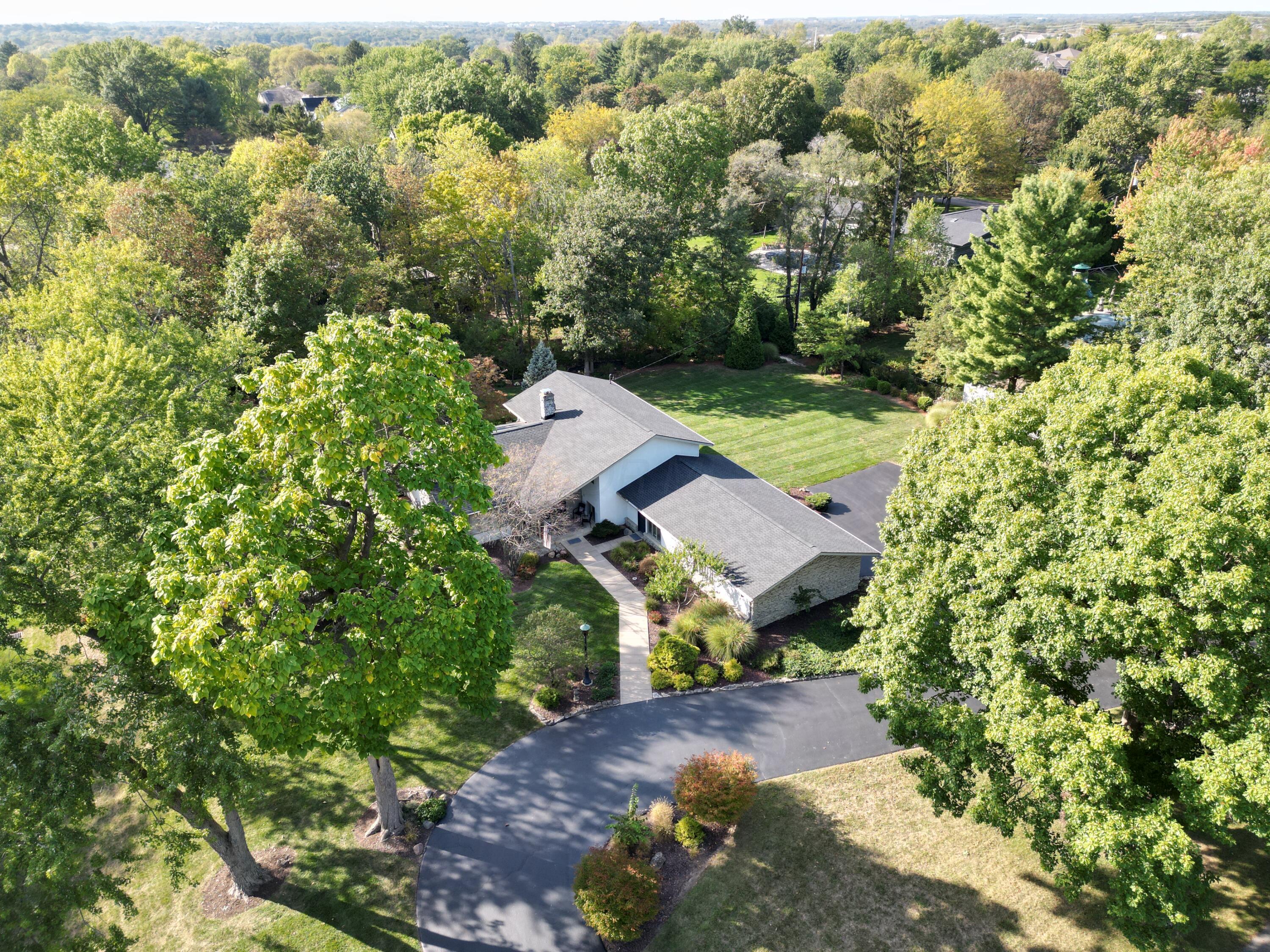 4499 Summit Ridge Drive Property Photo 1