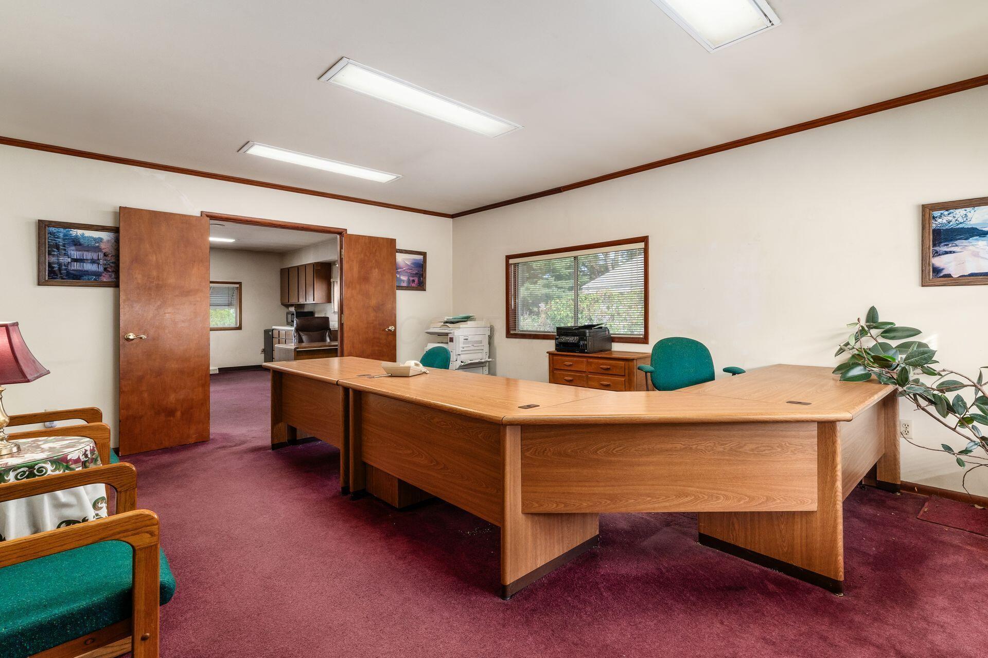 109 Hill Road N Property Photo 10