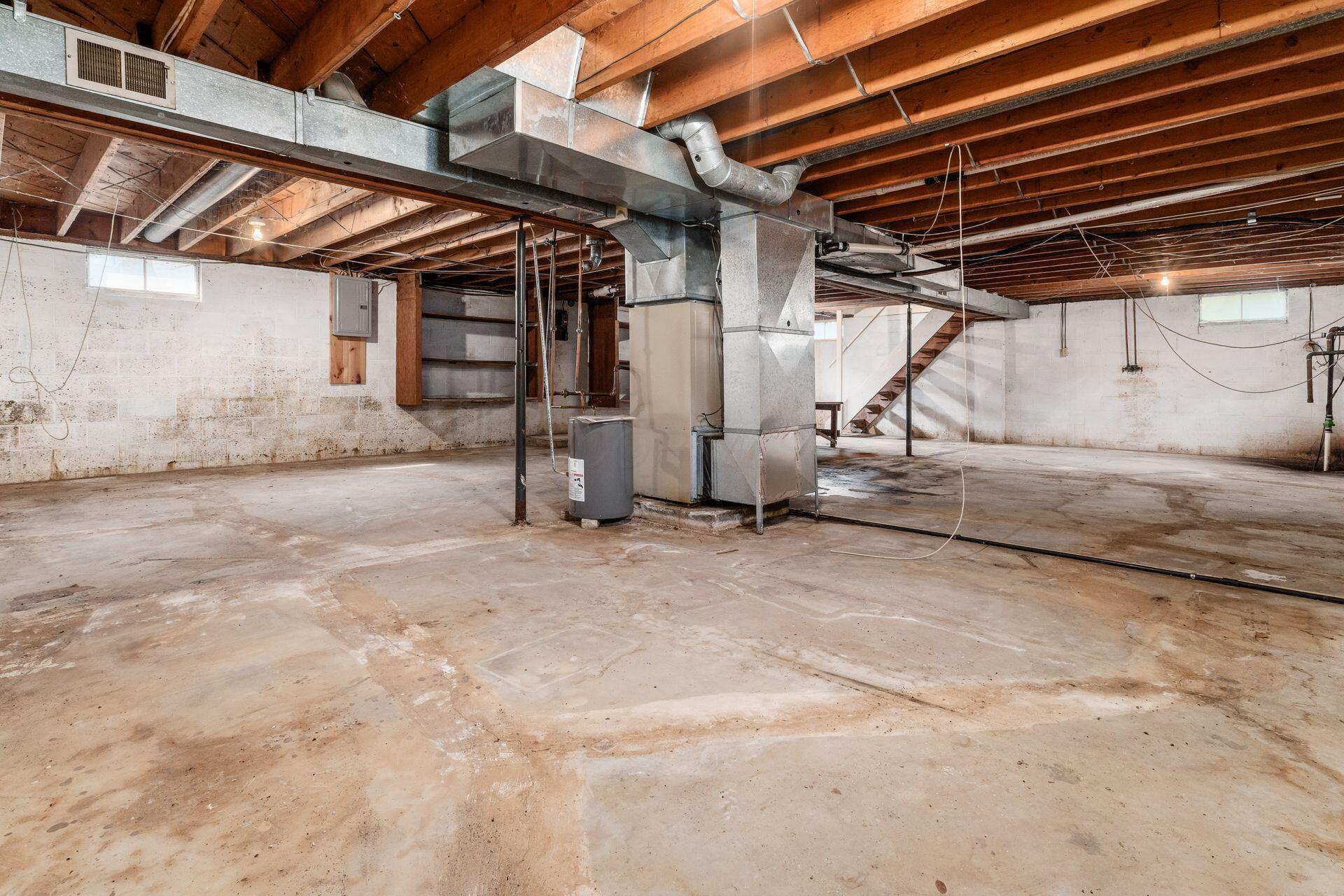 109 Hill Road N Property Photo 24