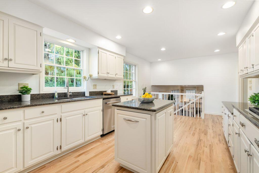 4450 Haverford Court Property Photo 16