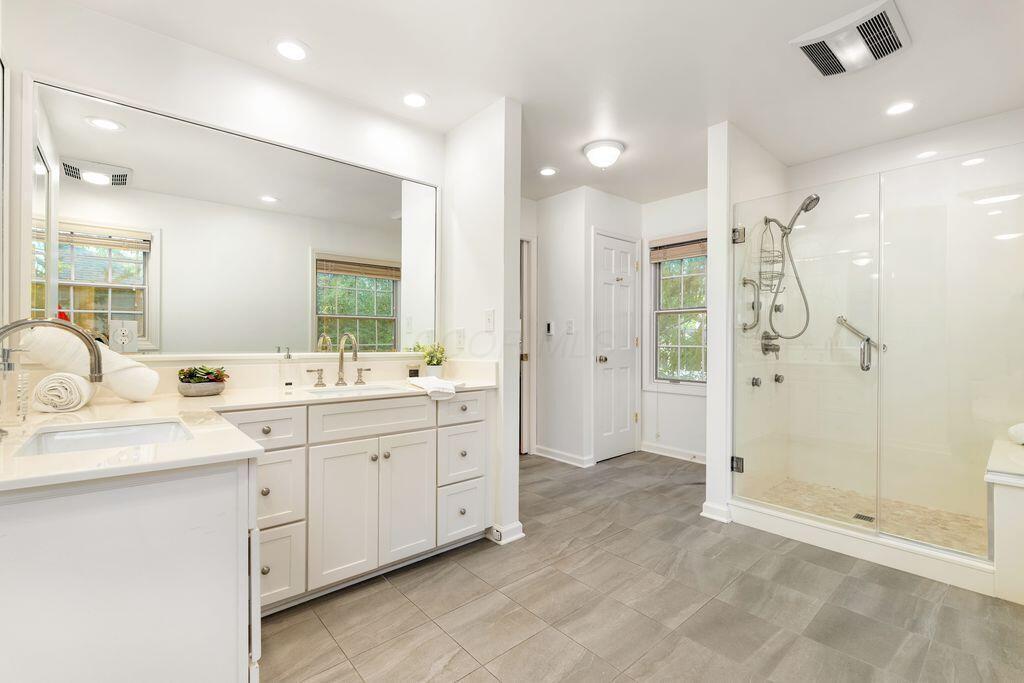 4450 Haverford Court Property Photo 31