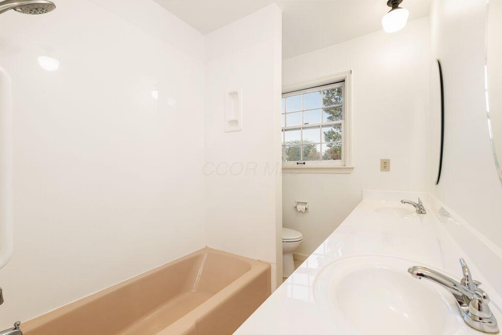 4450 Haverford Court Property Photo 46