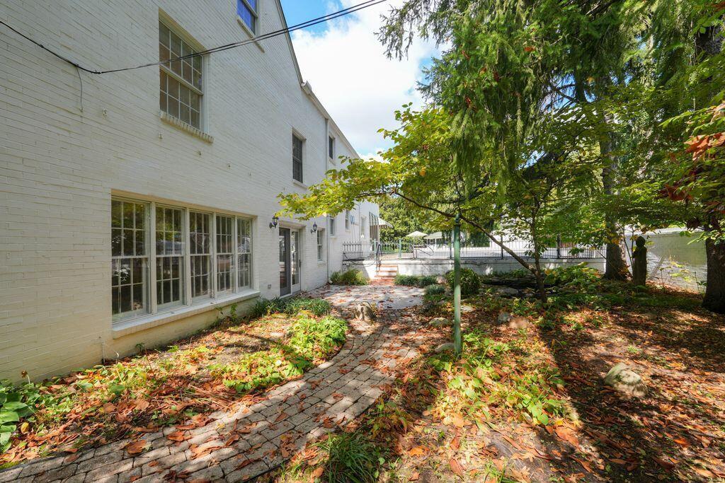 4450 Haverford Court Property Photo 65