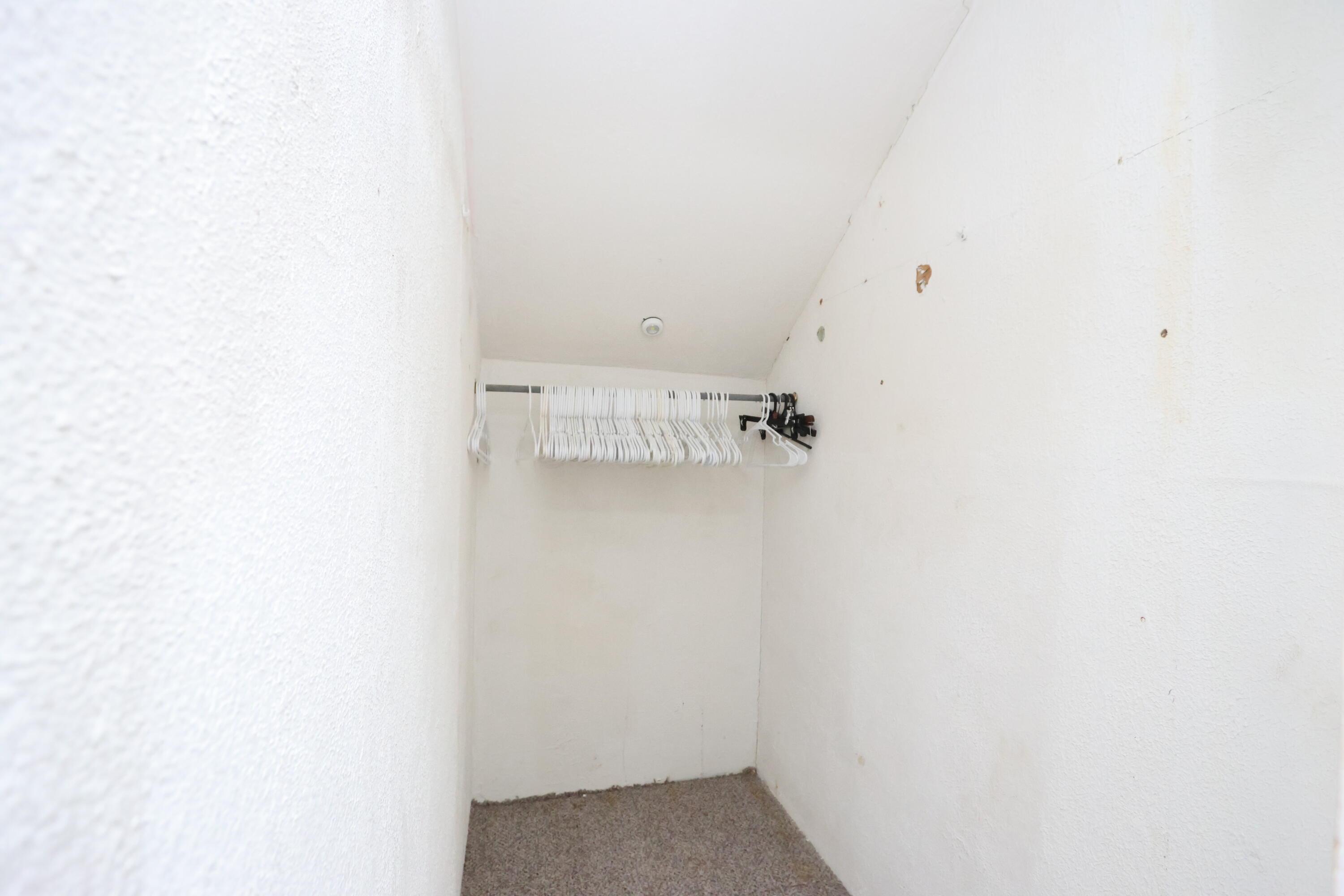 311 Auburn Street Property Photo 28