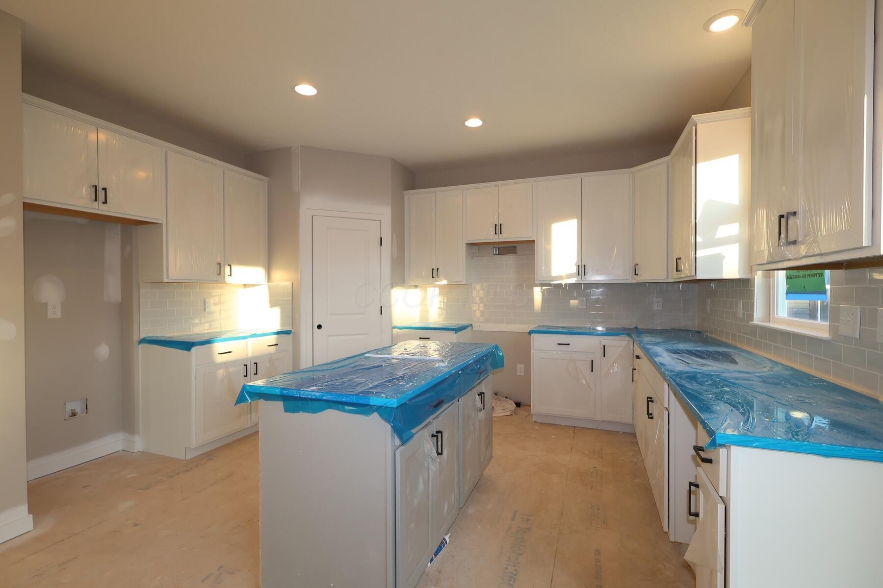 7917 Collins Drive Property Photo 7