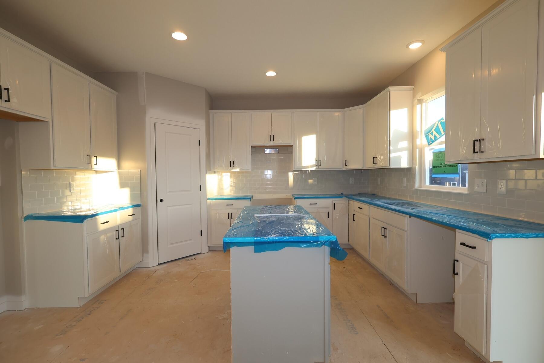 7917 Collins Drive Property Photo 8