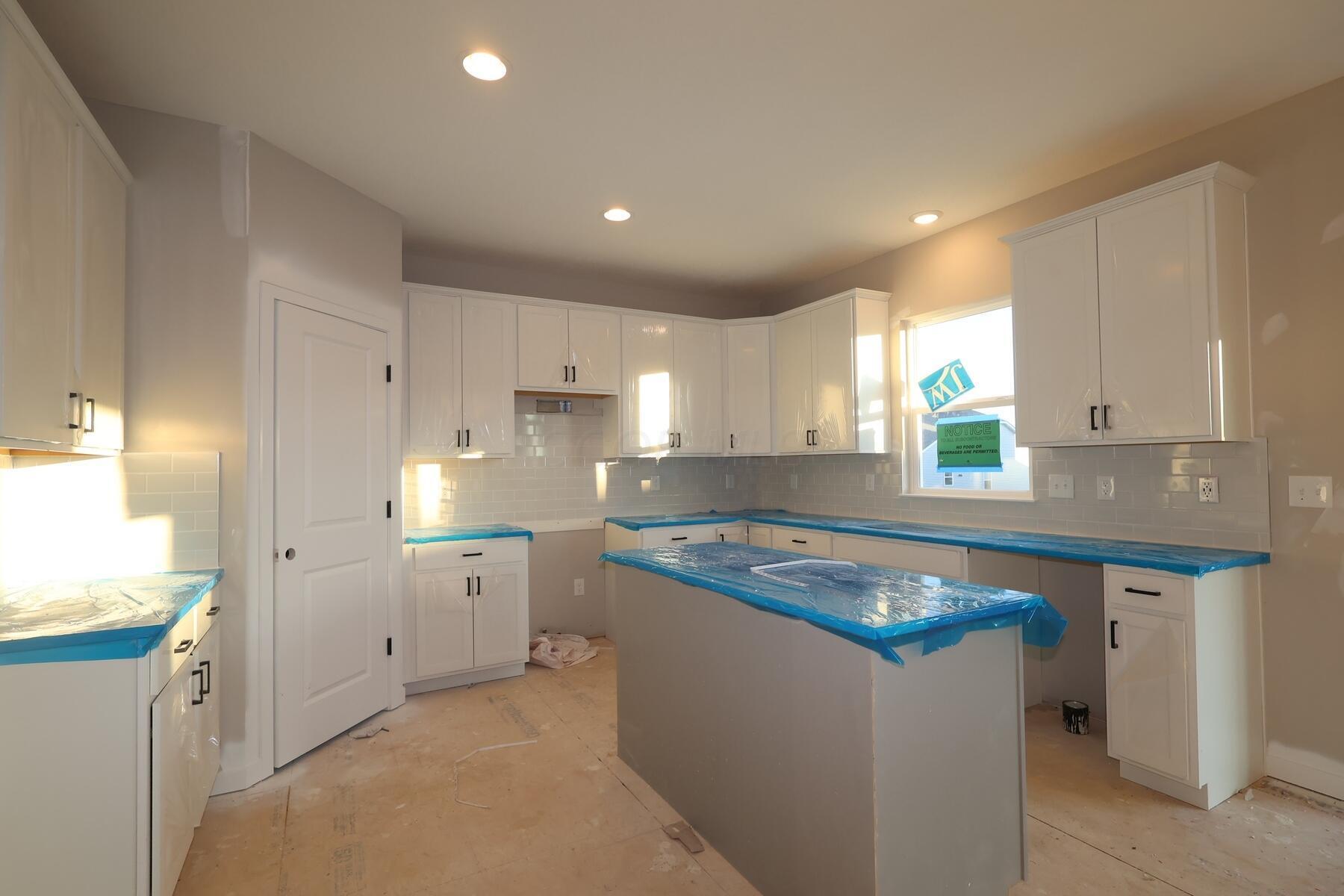 7917 Collins Drive Property Photo 9