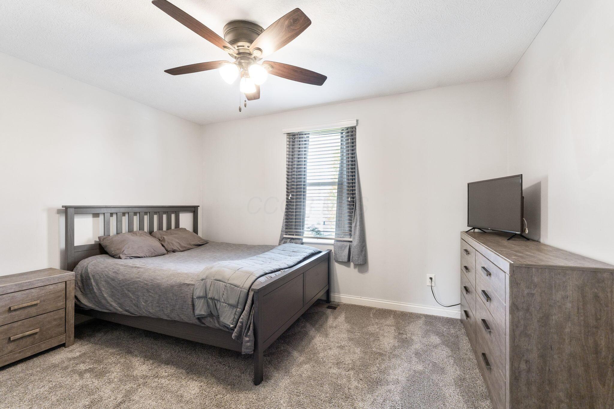 261 Vista Ridge Drive Property Photo 16