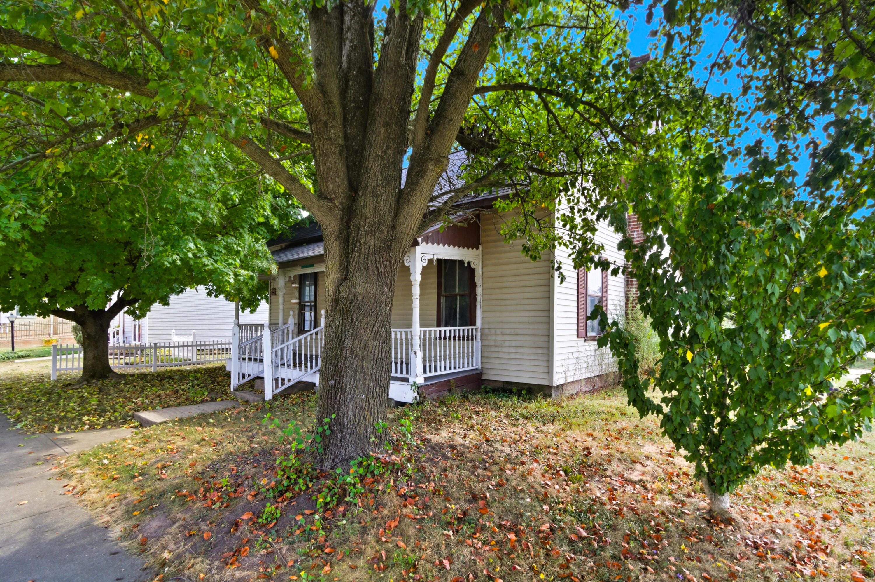 101 W 2nd Street Property Photo 30