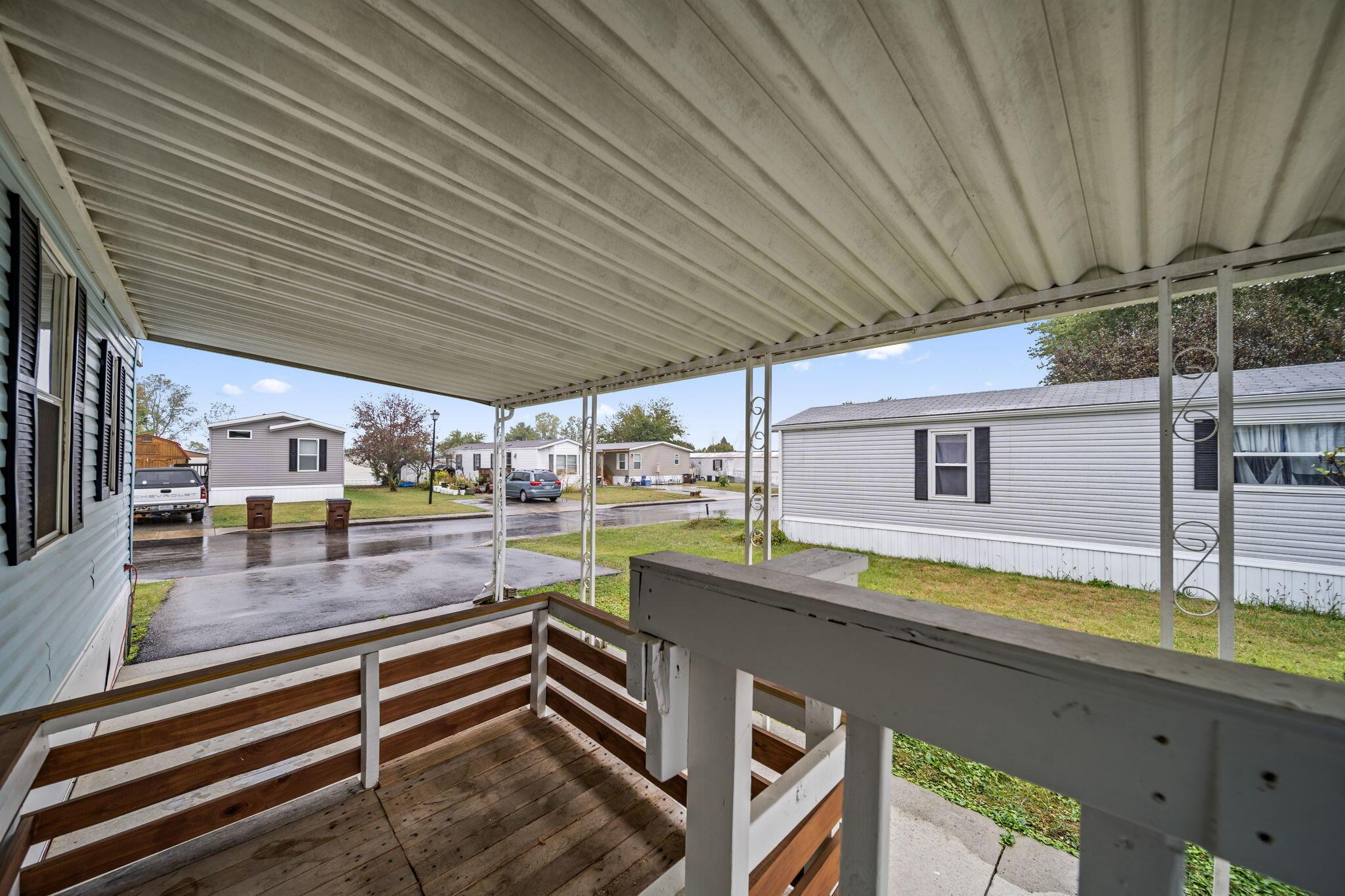 1330 Hanover Road, 203 Property Photo 4