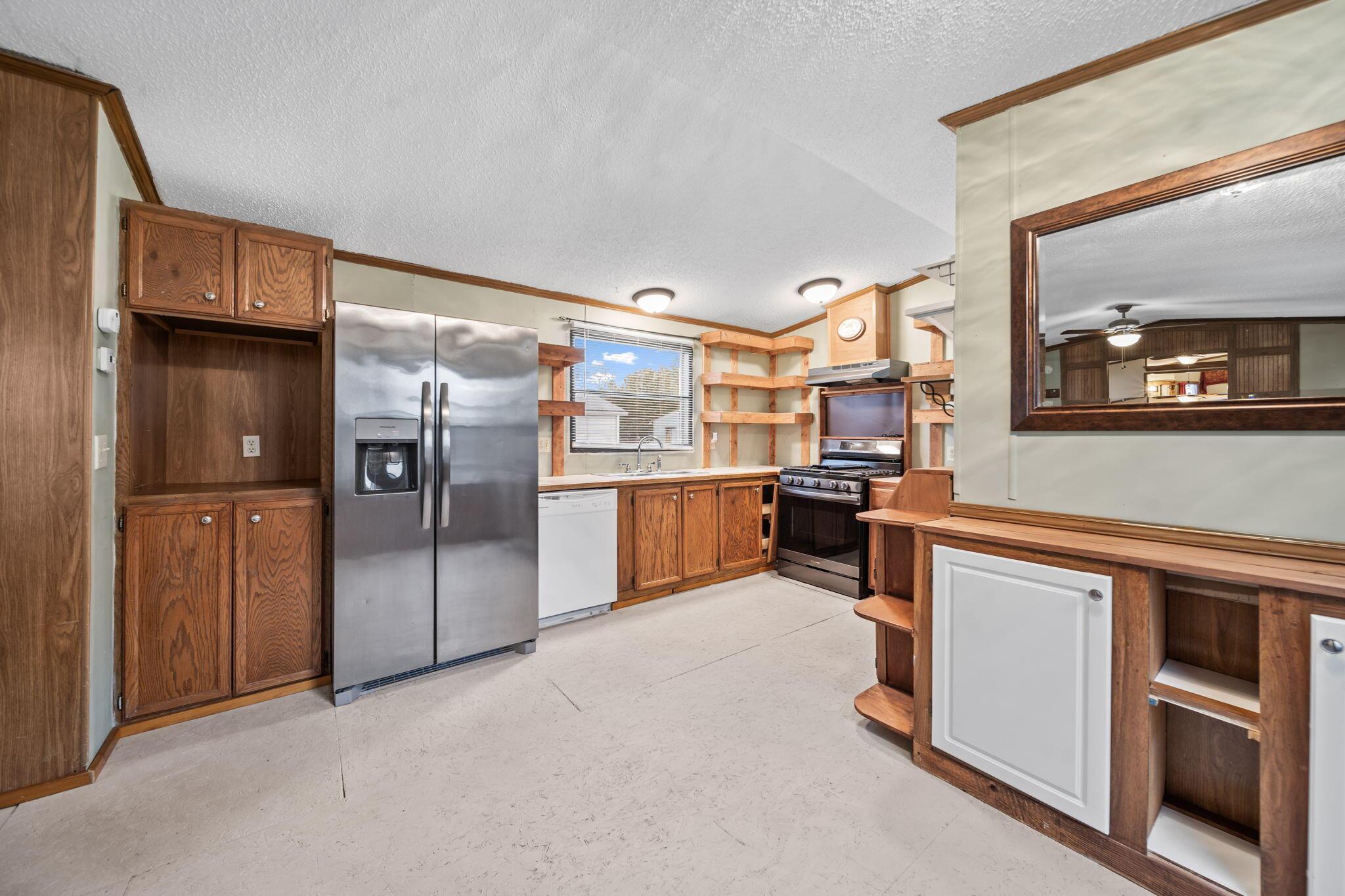 1330 Hanover Road, 203 Property Photo 8